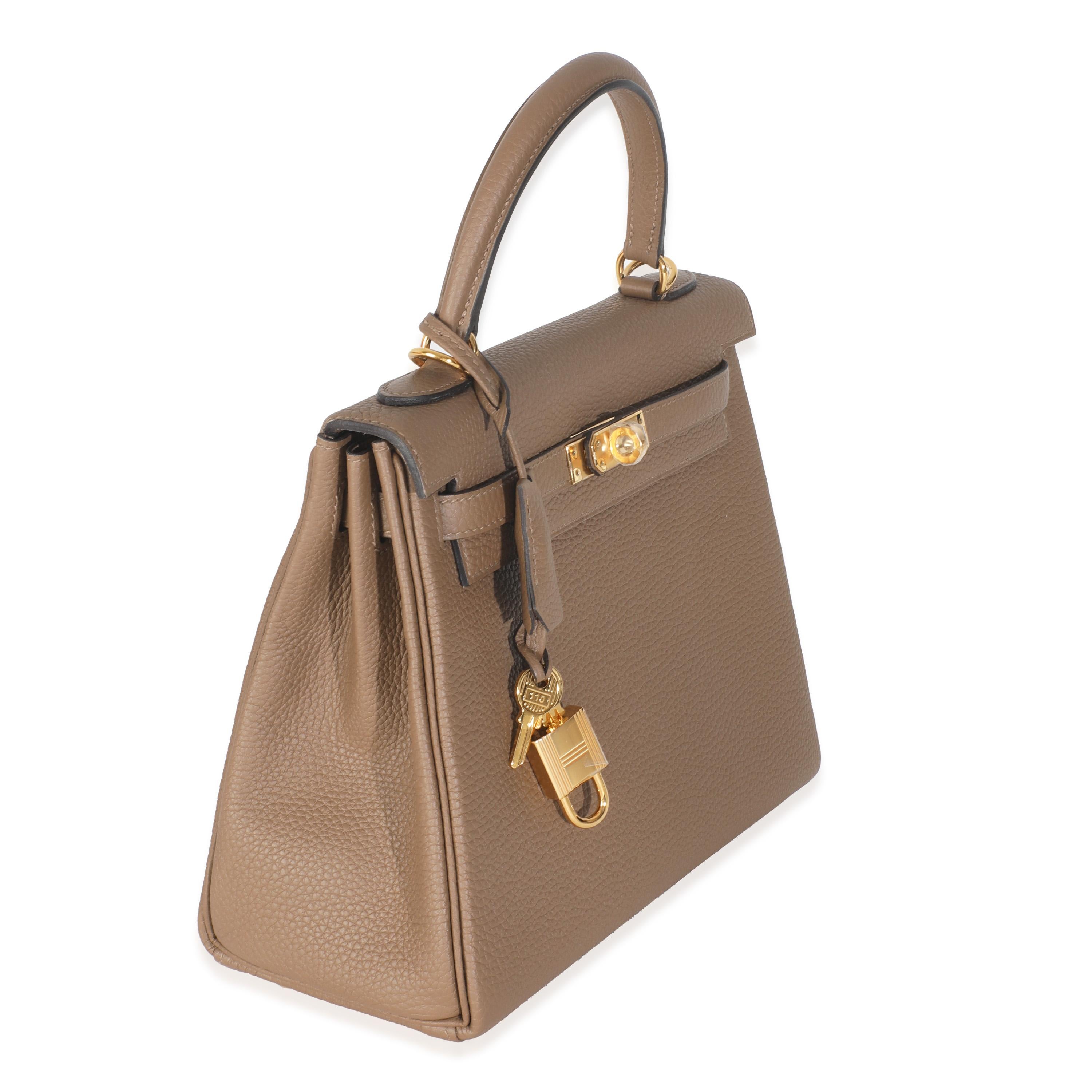 Hermès Beige De Weimar Togo Retourne Kelly 25 GHW In condizioni ottime in vendita a New York, NY