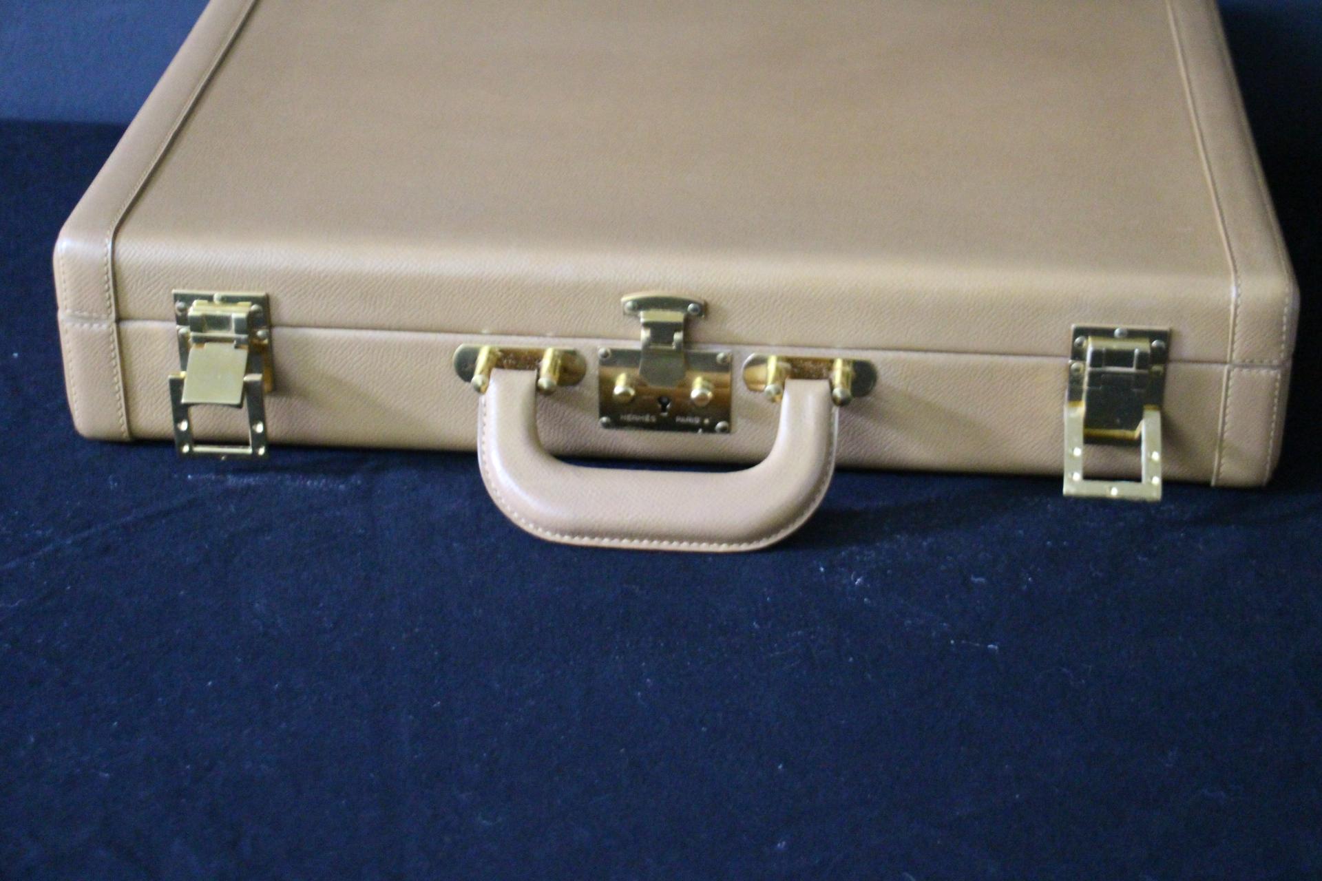 Porte-documents en cuir beige Hermès, Attaché-case Hermès, Sac Hermès en vente 8