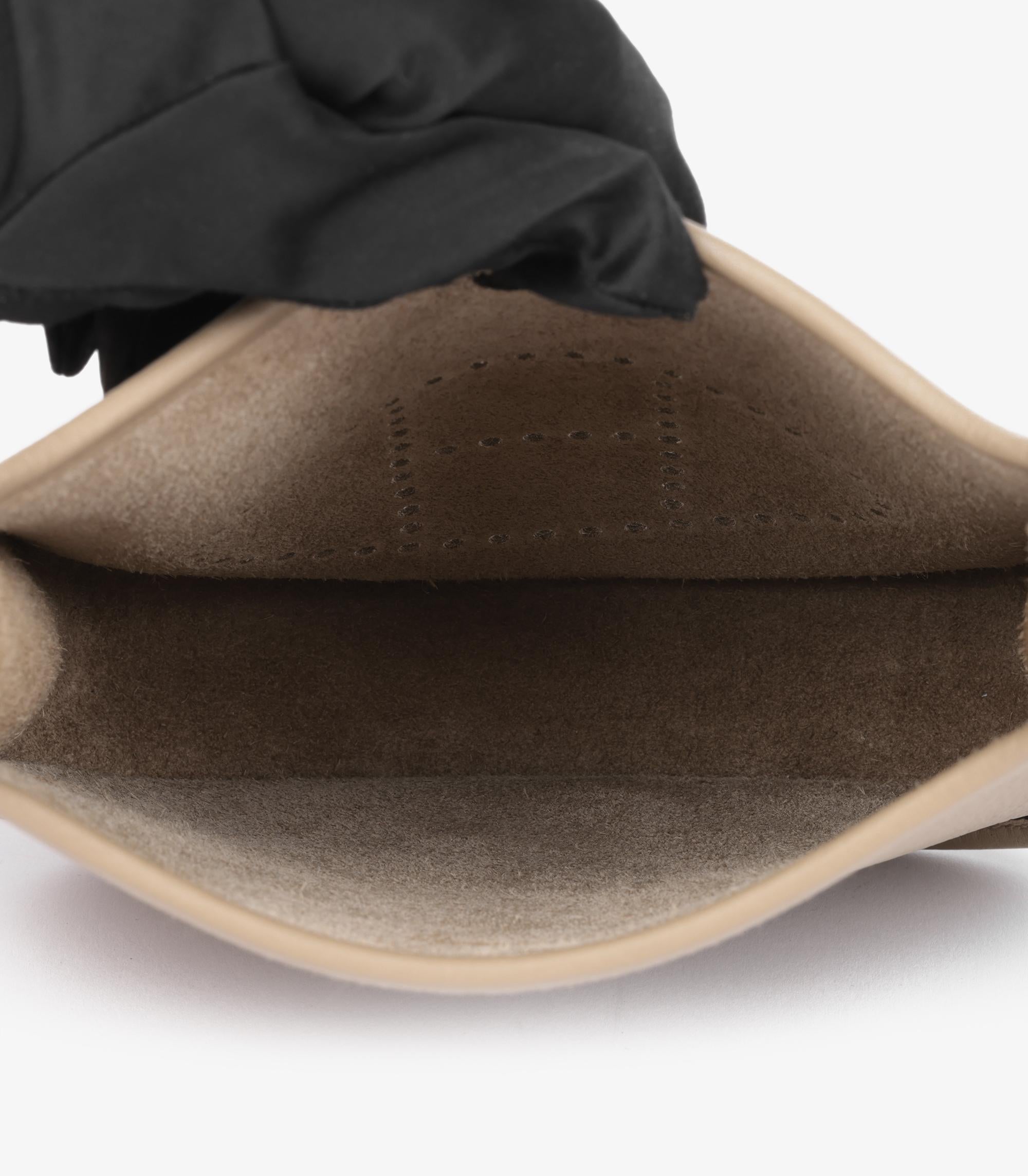 Hermès Beige Marfa Clemence Pelle di Lana Sangle Evelyne TPM in vendita 4