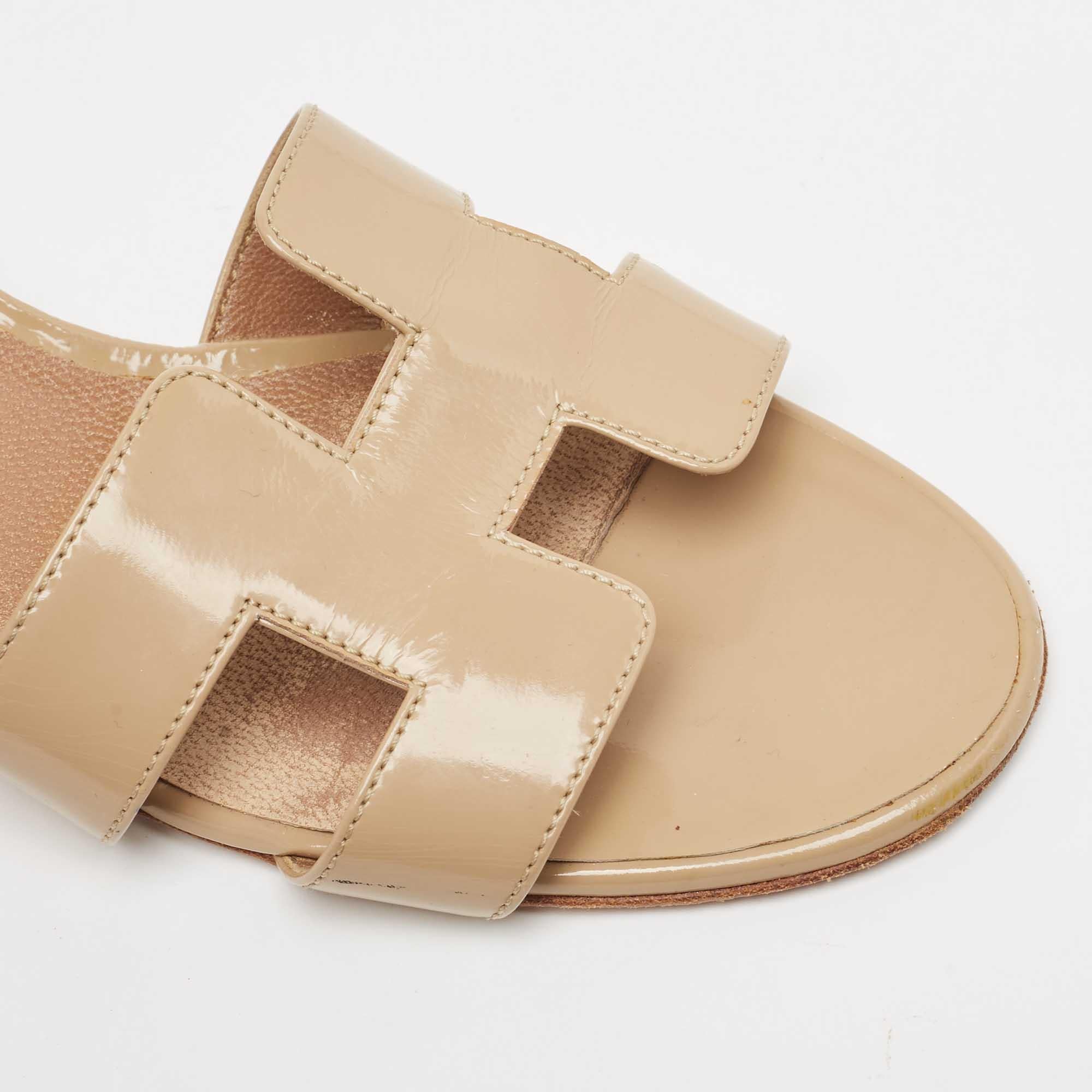 Hermes Beige Patent Oasis Slide Sandals Size 39 4