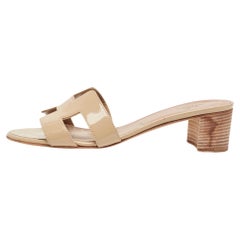 Hermes Beige Patent Oasis Slide Sandals Size 39