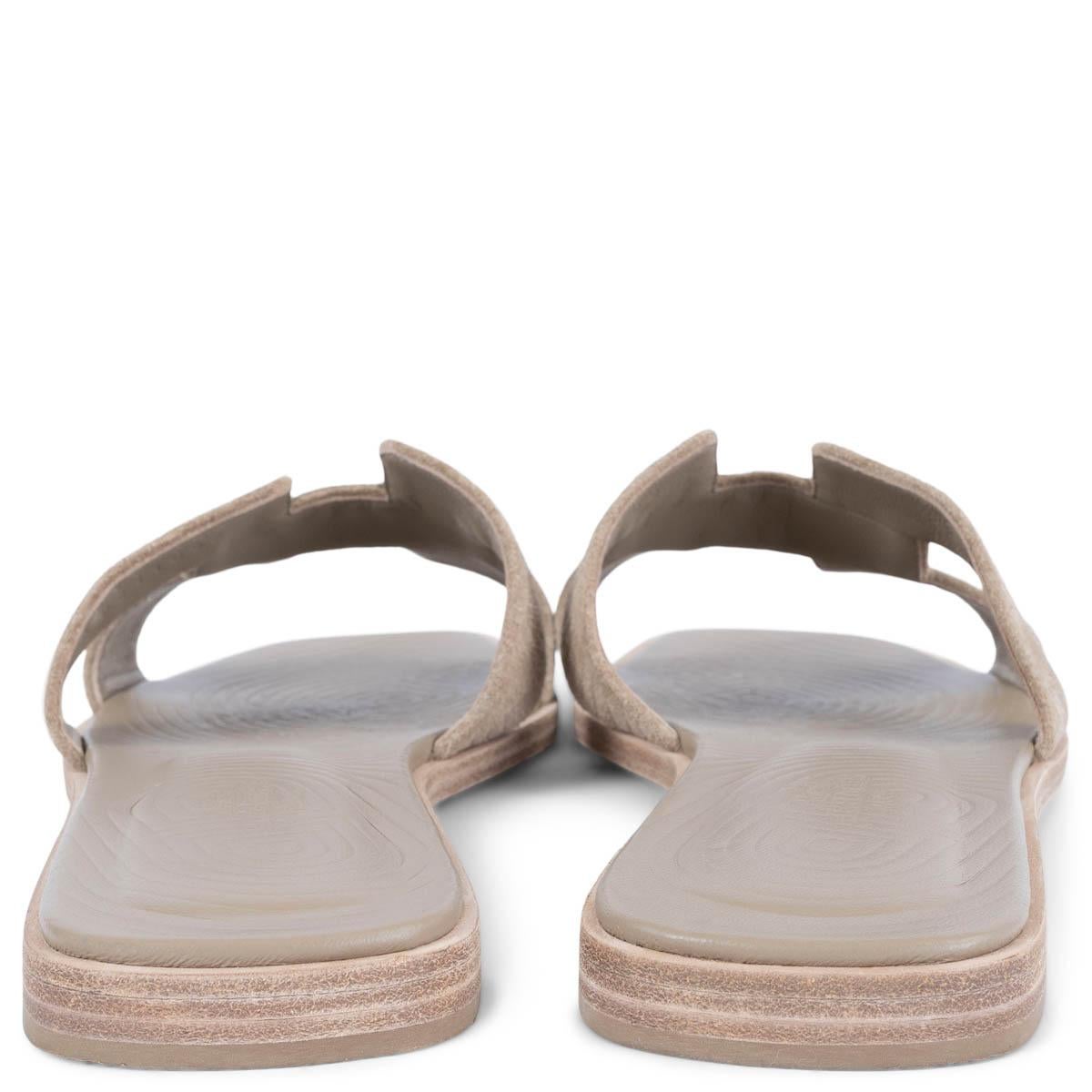 Women's HERMES Beige Sable suede VIBRATO ORAN Slides Sandals Shoes 37 For Sale