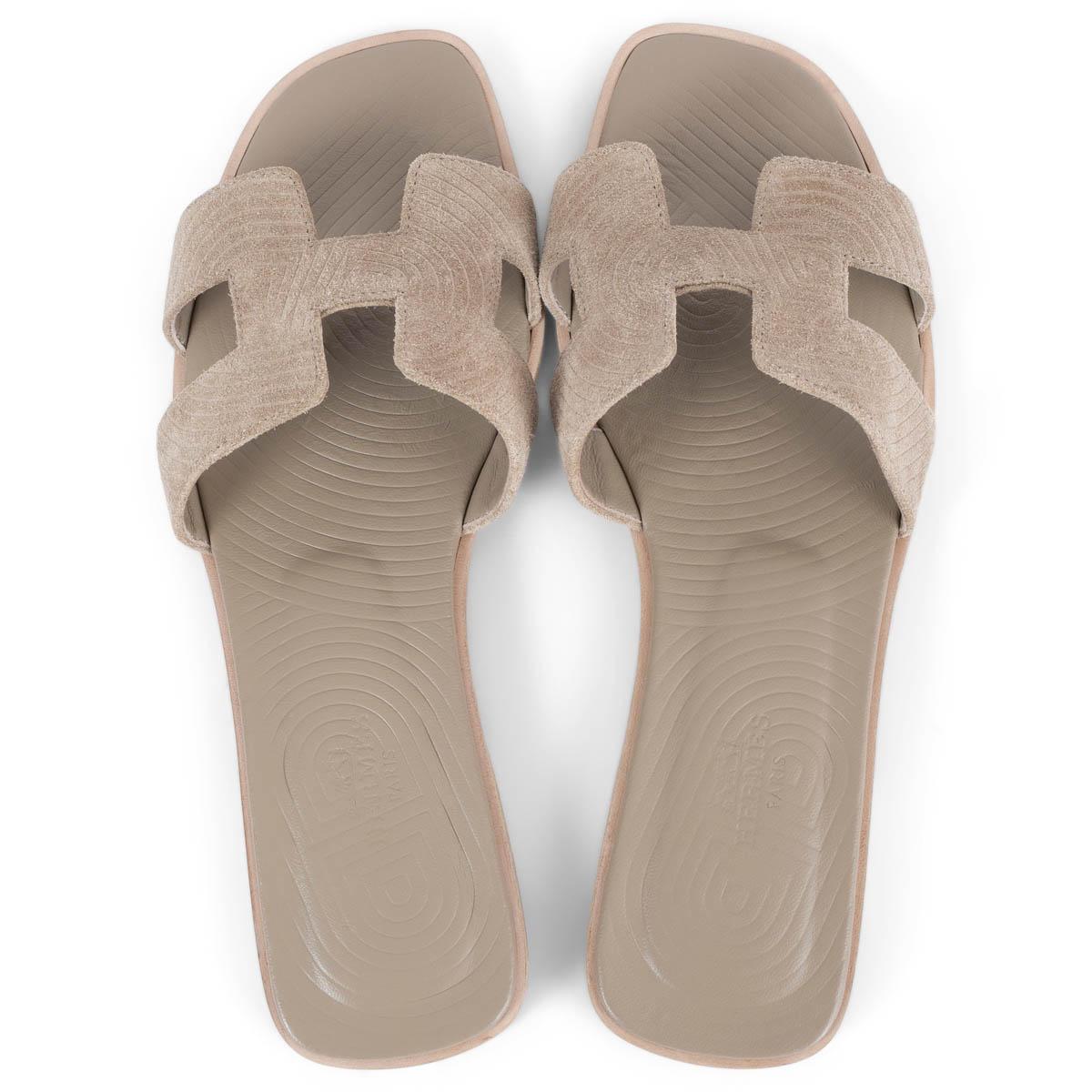 HERMES Beige Sable suede VIBRATO ORAN Slides Sandals Shoes 37 For Sale 1