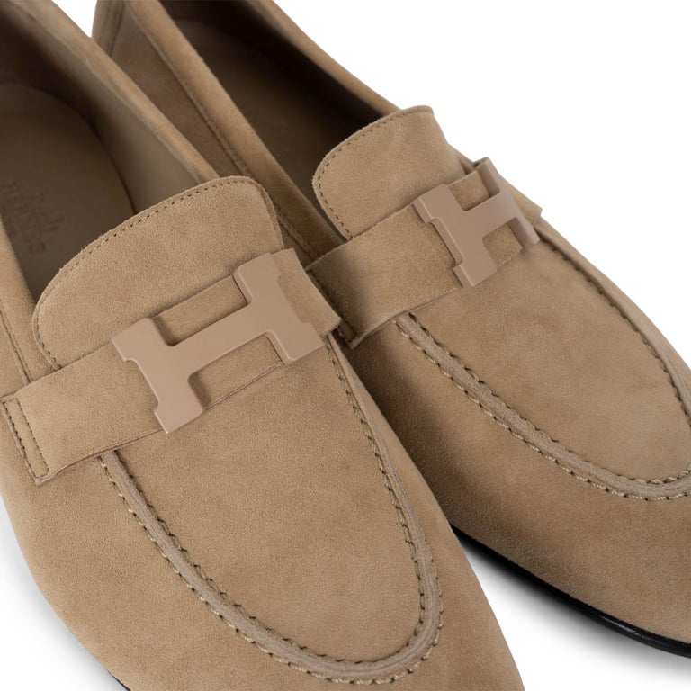 HERMES beige suede PARIS Loafers Flats Shoes 37.5 For Sale  display picture 2