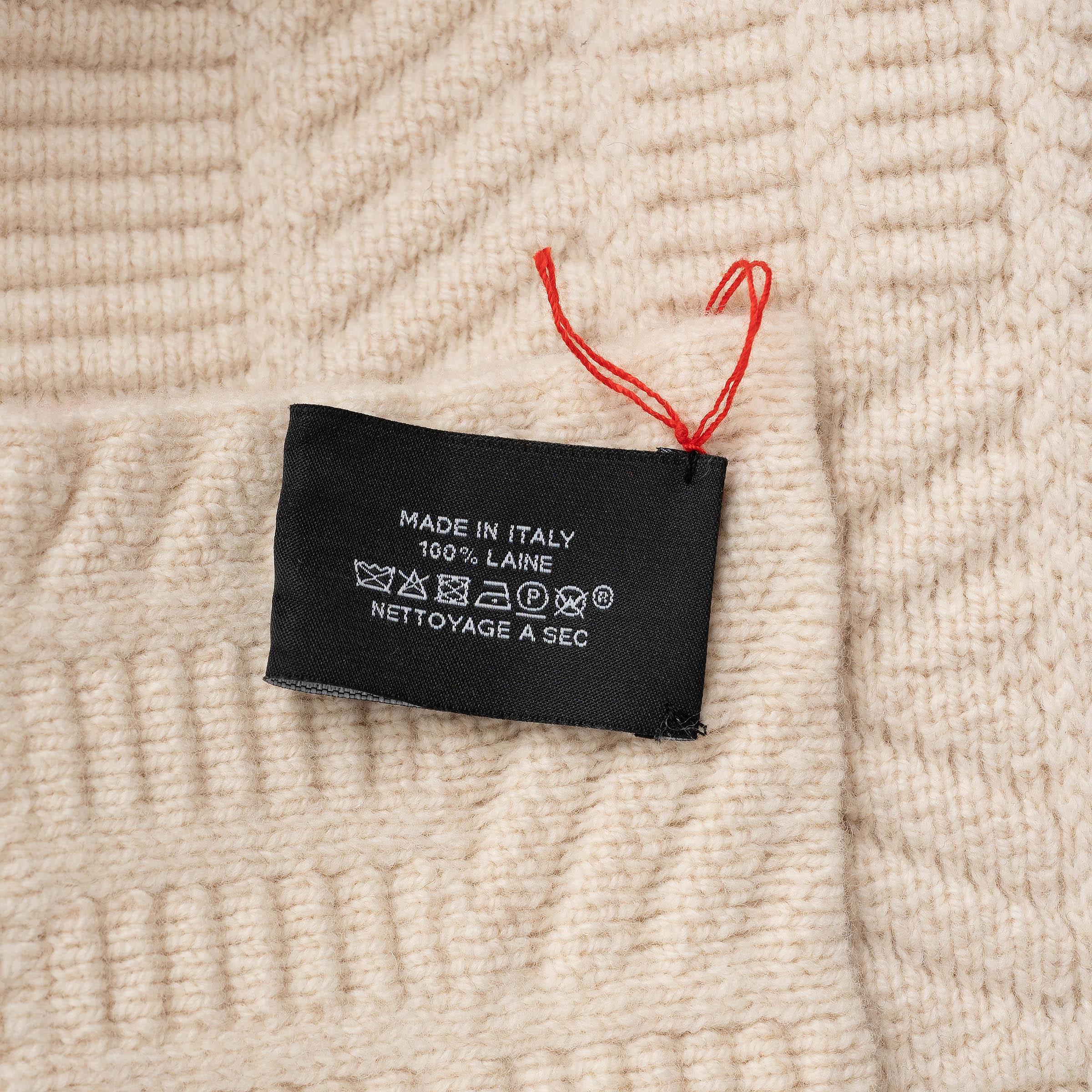 HERMES beige wool SHERWOOD KNIT Throw Blanket In Excellent Condition In Zürich, CH