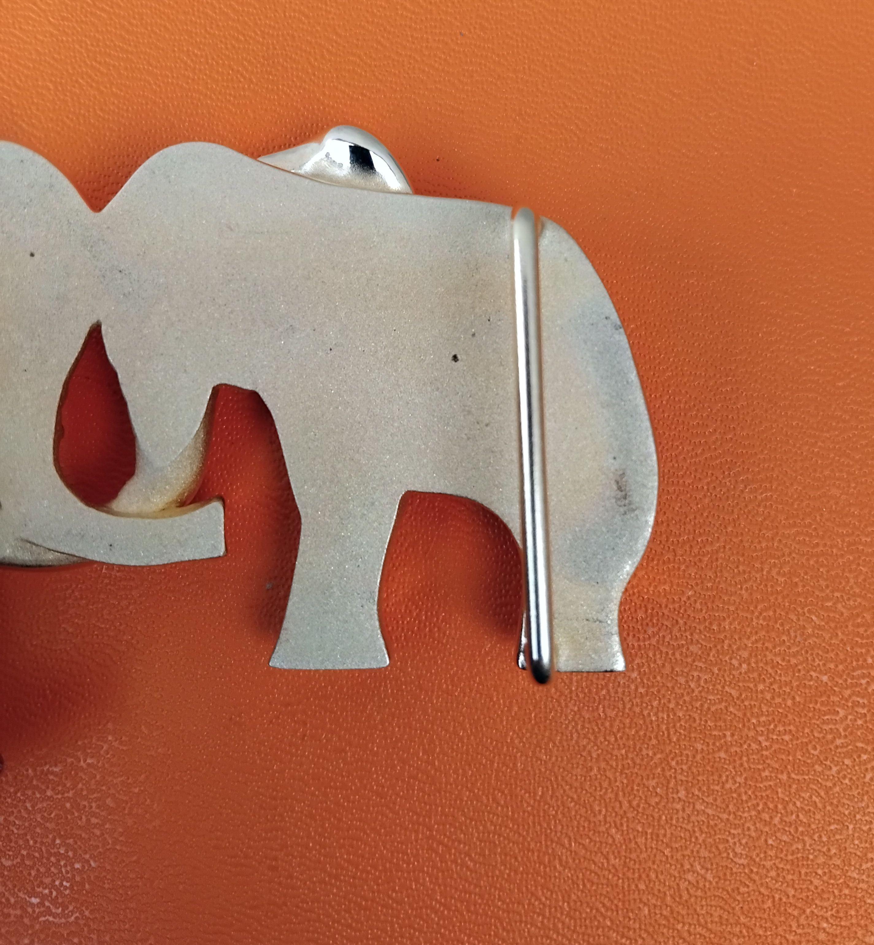 Hermès Belt Buckle Elephants in Golden Metal for 32 mm Belt For Sale 8