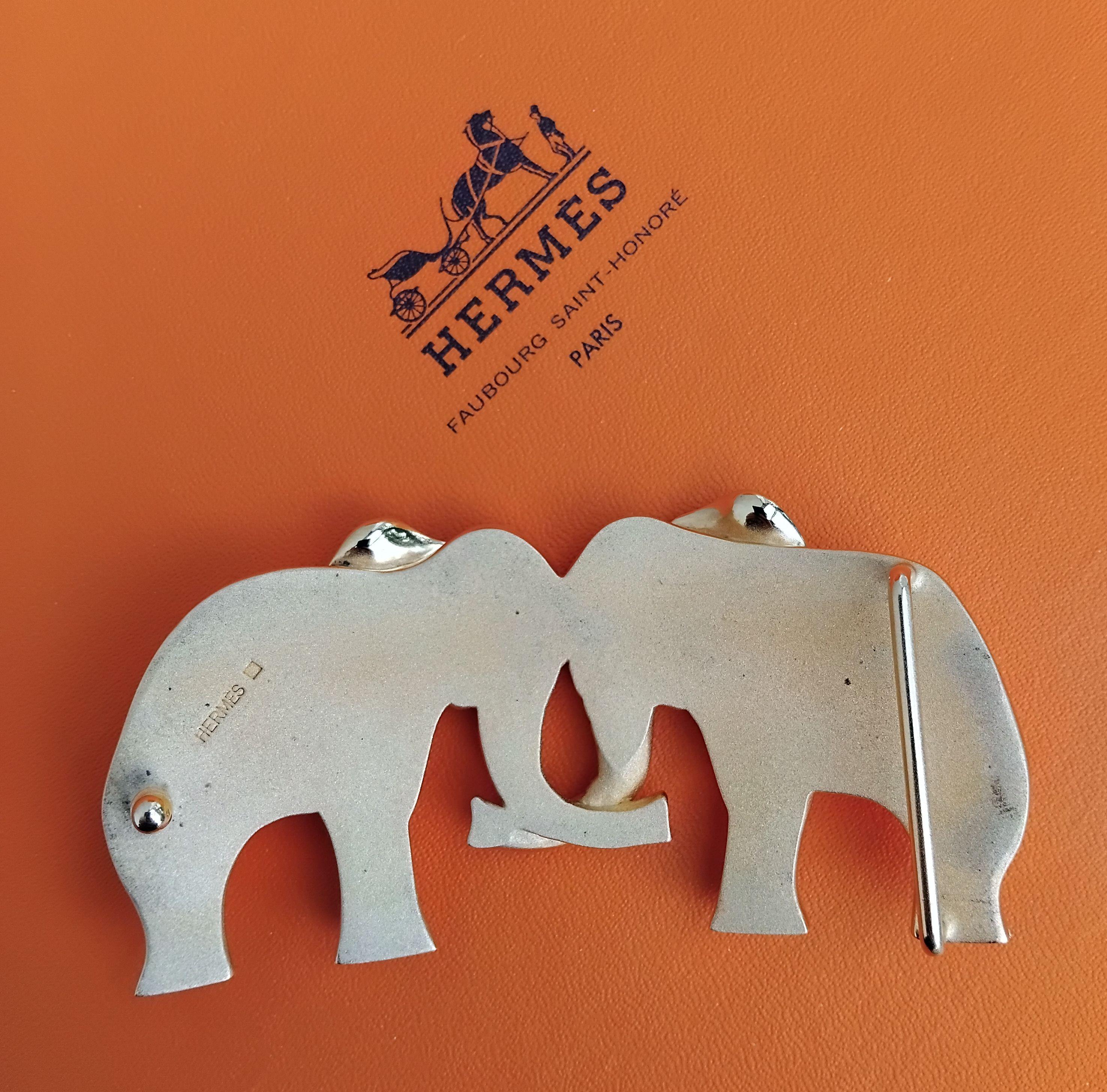 Hermès Belt Buckle Elephants in Golden Metal for 32 mm Belt For Sale 5