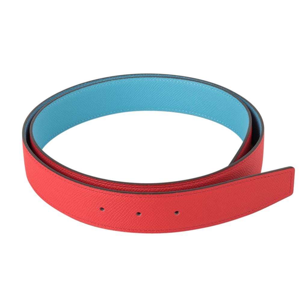 Mightychic offers an Hermes coveted reversible 32 mm Constance H belt featured in rare Rouge Couer and Blue de Nord Epsom leather. 
This beautiful rich red and fresh blue is a rare to find combination!
Rich with brushed gold signature H buckle.