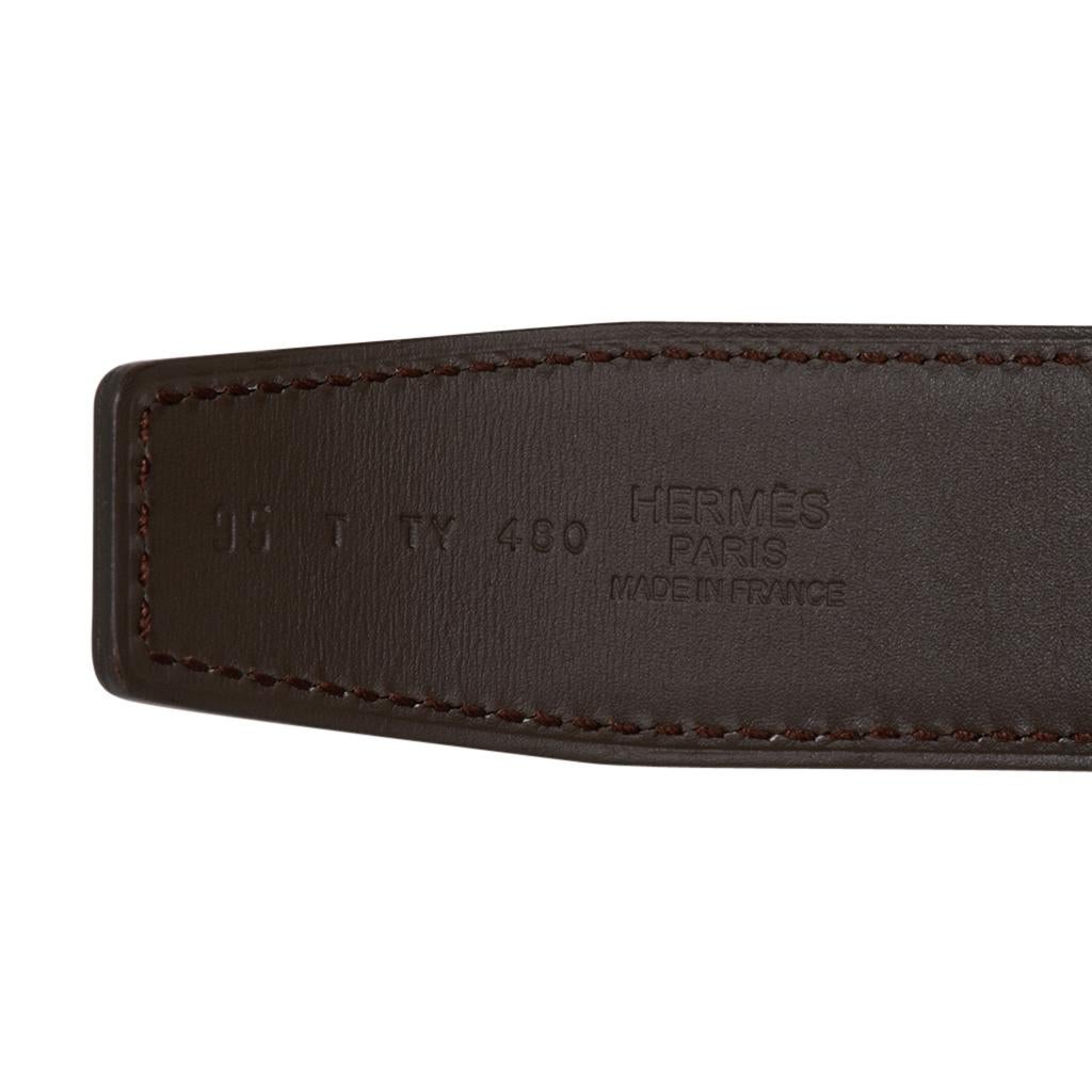 Hermès - Ceinture Constance 32mm, Fauve Barenia/Marron foncé, boucle laquée, 95 cm  en vente 2