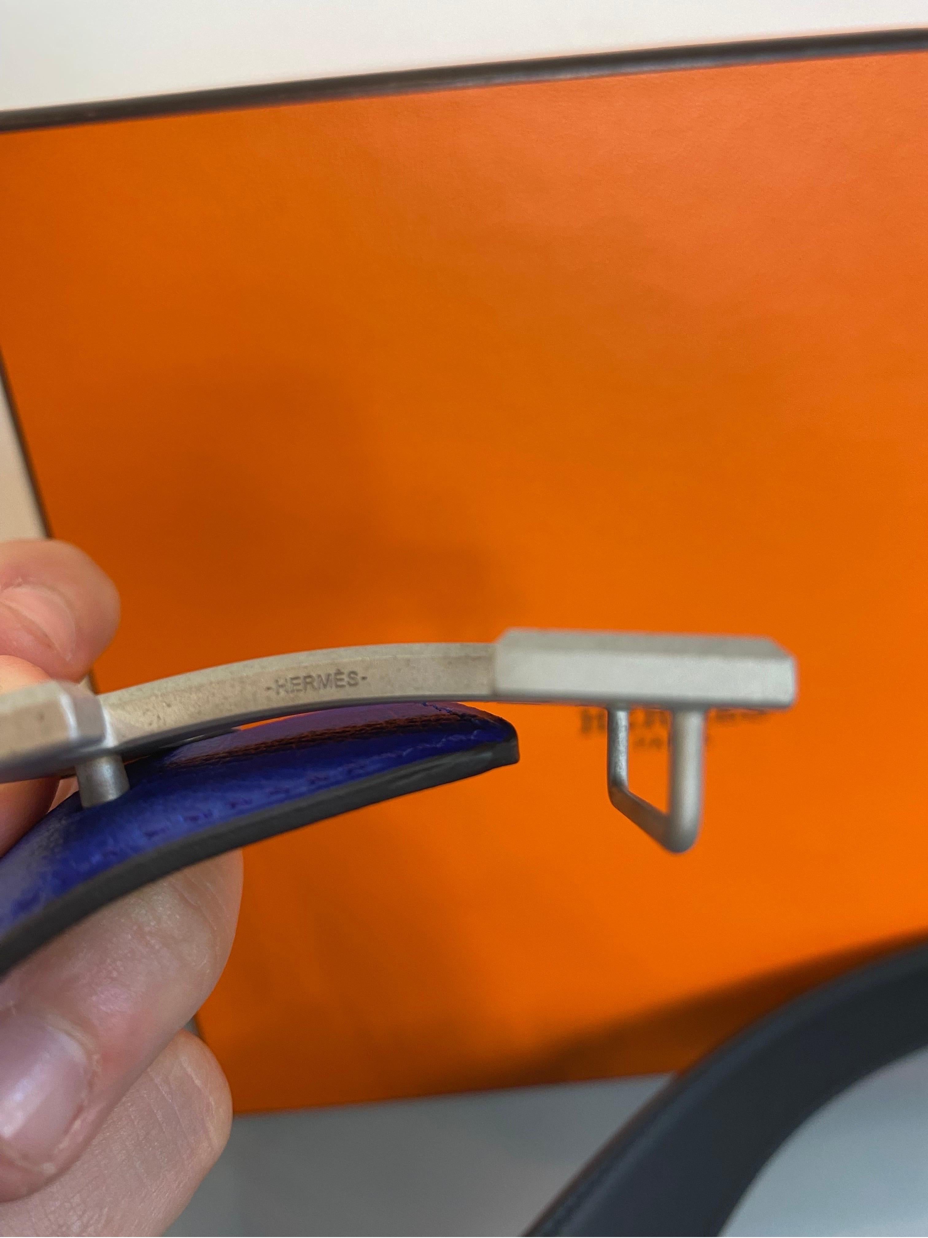 Hermès belt in blue leather with silver buckle In Excellent Condition For Sale In Carnate, IT