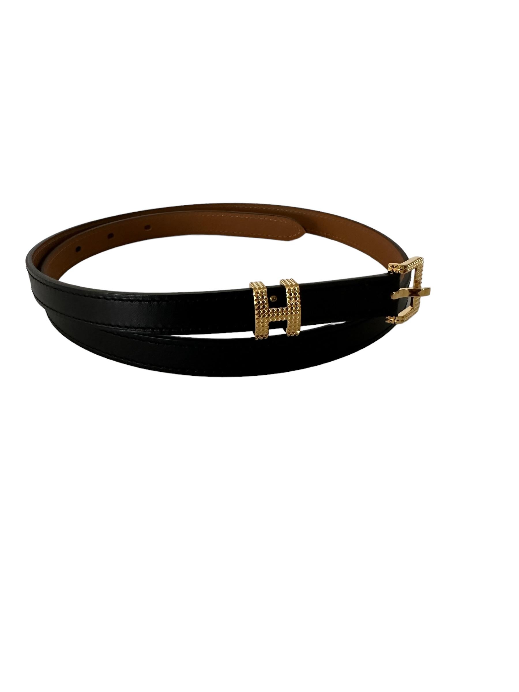 Women's or Men's Hermes Belt Pop H Guillochee 15 Belt Black Gold Hardware For Sale