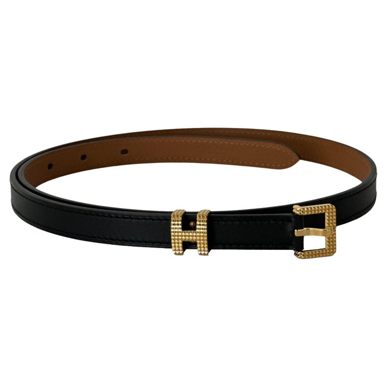 Hermes Belt Pop H Guillochee 15 Belt Black Gold Hardware at  display picture 3