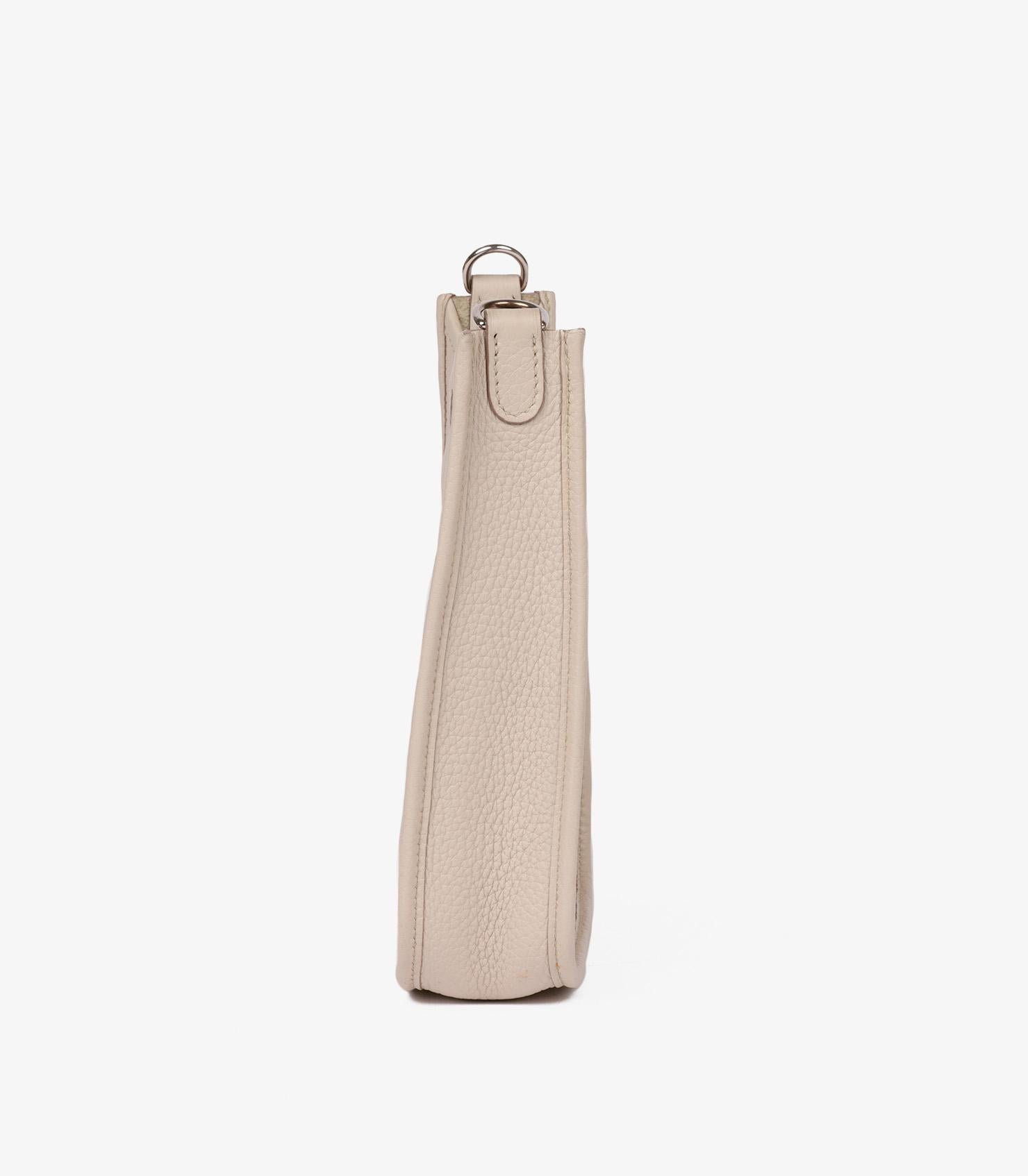 Hermès Beton Clemence Leather Evelyne TPM (Beige) im Angebot