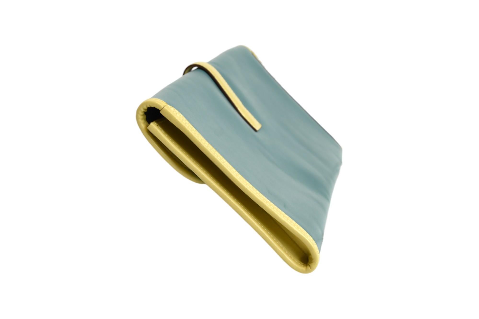 Hermès Bi-Color Swift Jige Élan 35 Clutch Bleu Ciel & Parchemin Leder (Grau) im Angebot