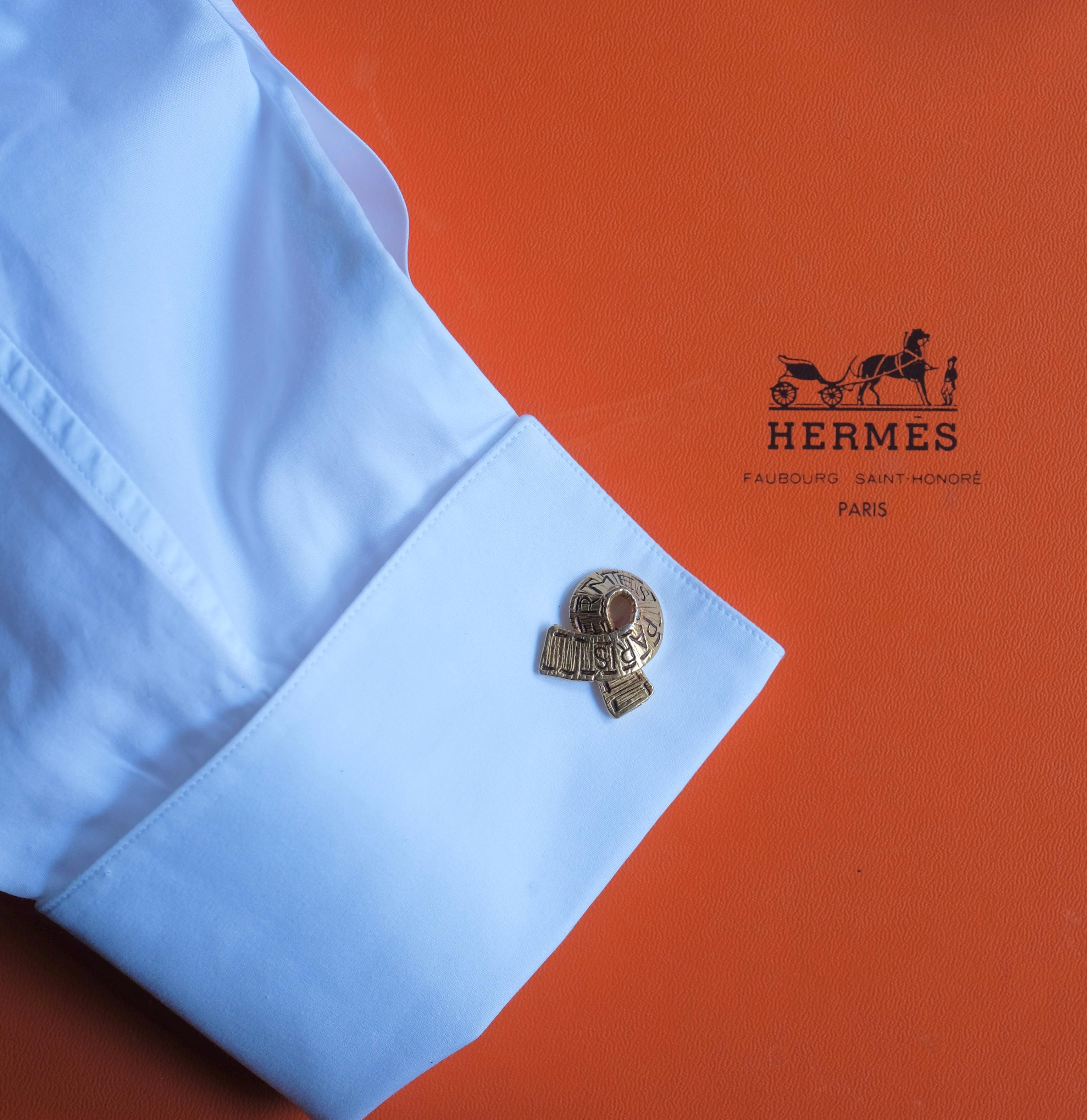 HERMÈS - Bijouterie Fantaisie - Bolduc model cufflinks For Sale 1