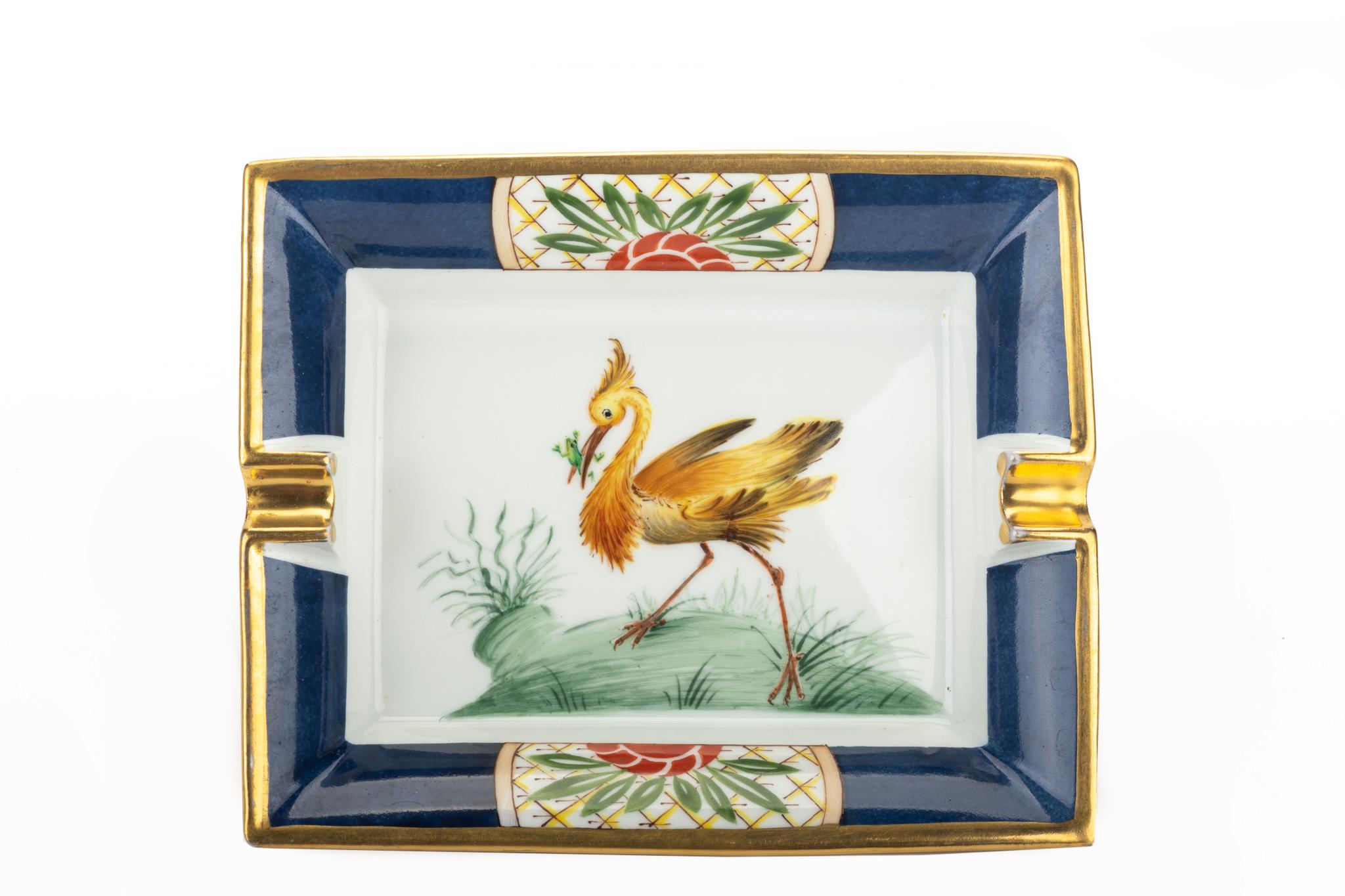 Hermès Vogel Porzellan Blau Gold Aschenbecher (Beige)