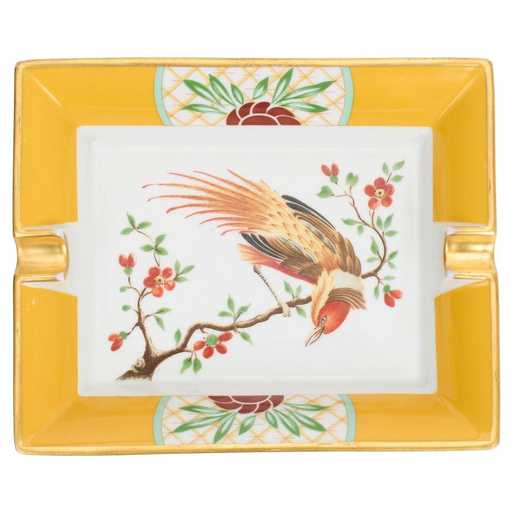 Posacenere Hermès Bird in porcellana gialla in vendita
