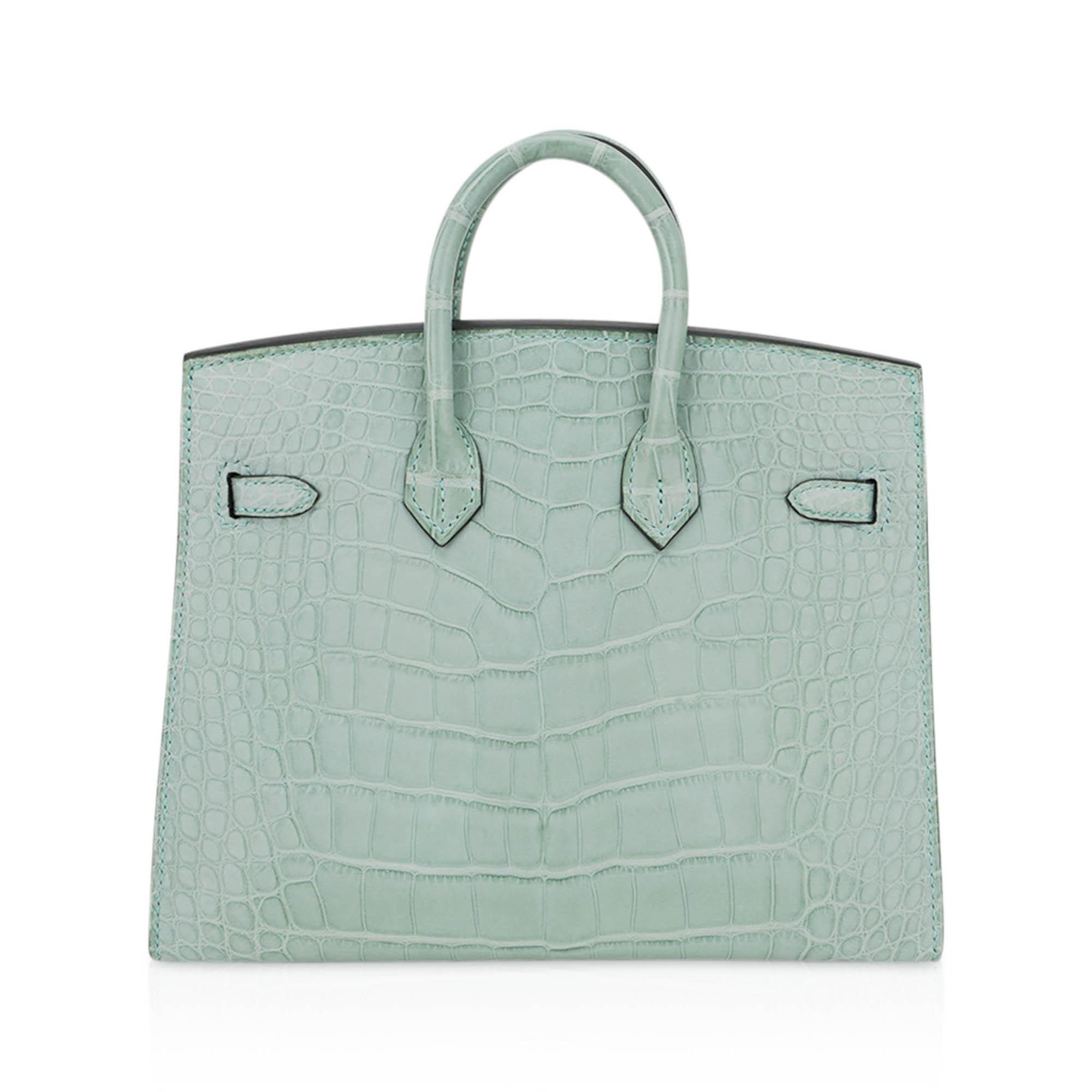 Women's Hermes Birkin 20 Sellier Vert D'Eau Matte Alligator Limited Edition Bag For Sale