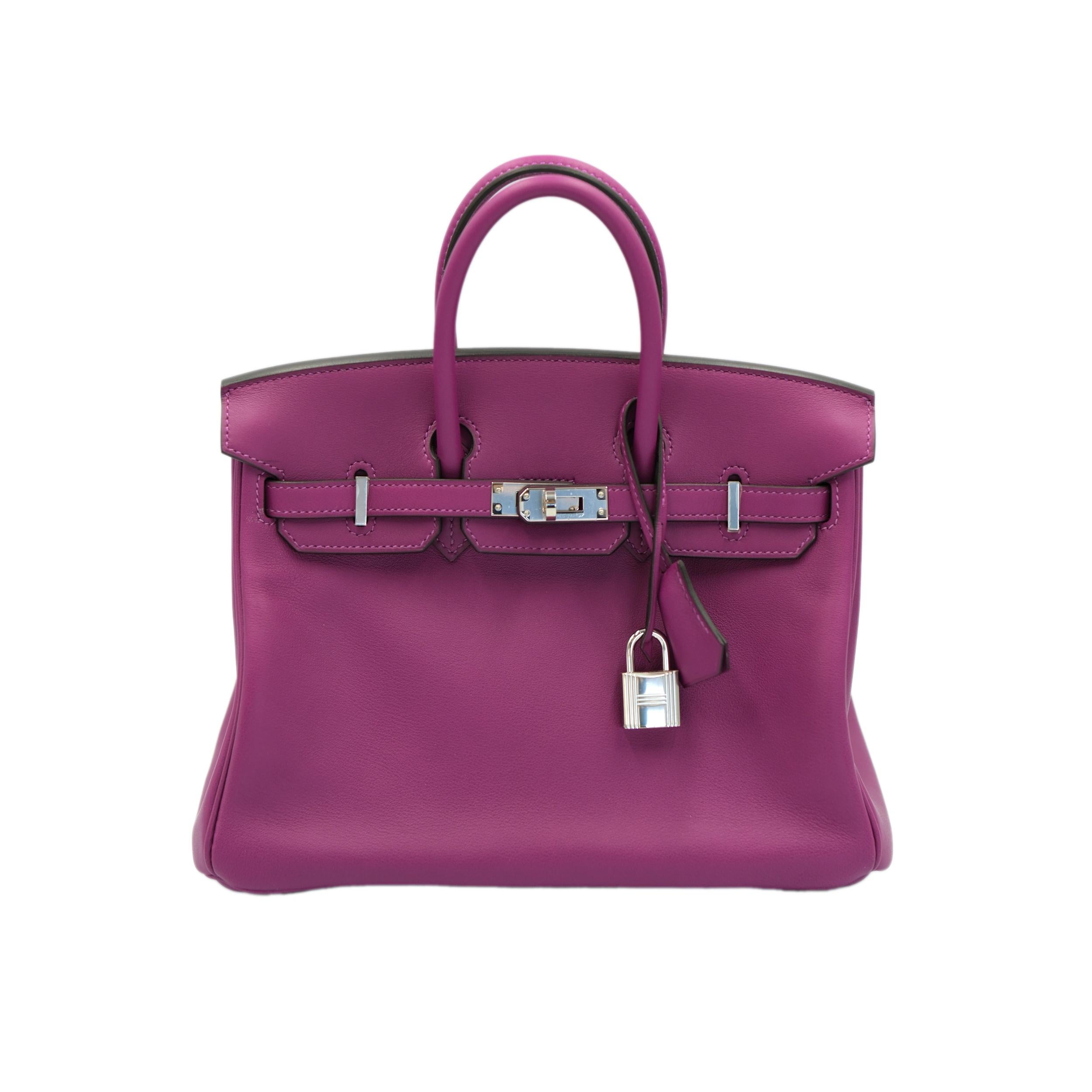 Marque : Hermès
Modèle : Birkin
Taille : 25 cm (25 × 20 × 13 cm / 10