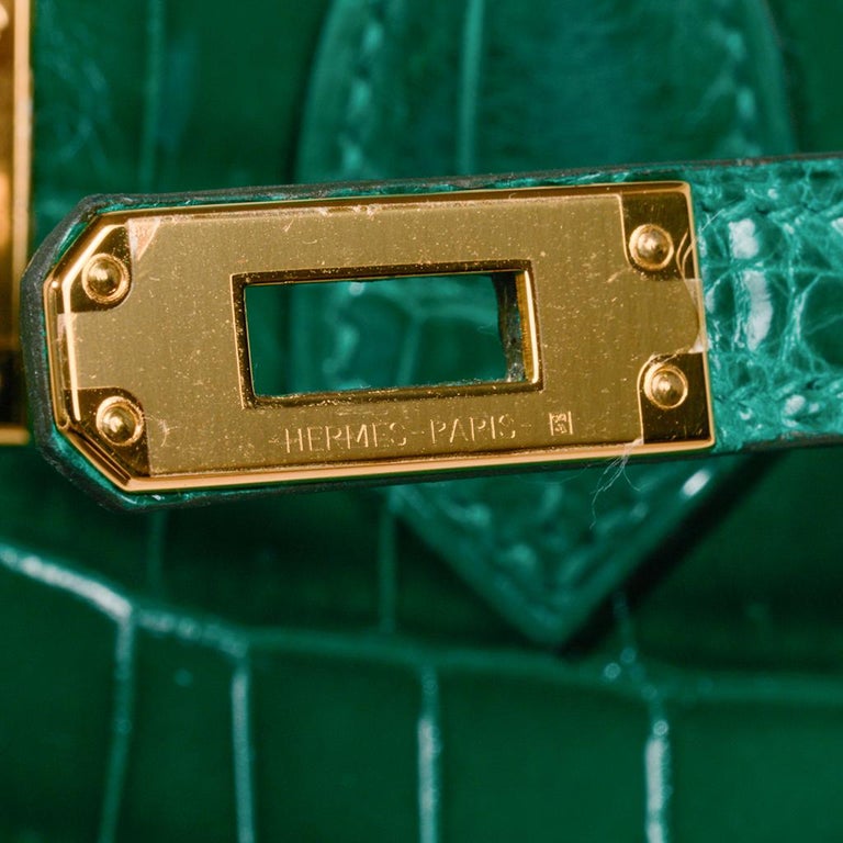 Hermès Emerald Green Crocodile Bangle Bracelet Cuff 3HER1106 – Bagriculture