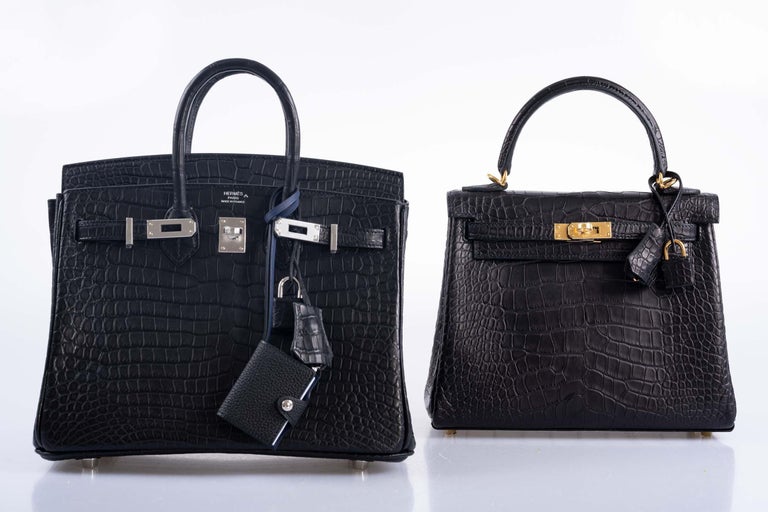 Hermès Birkin 25 Black Matte Porosus Crocodile with Palladium Hardware For  Sale at 1stDibs | birkin bag 25 black, black crocodile birkin 25, hermes  birkin 25 crocodile