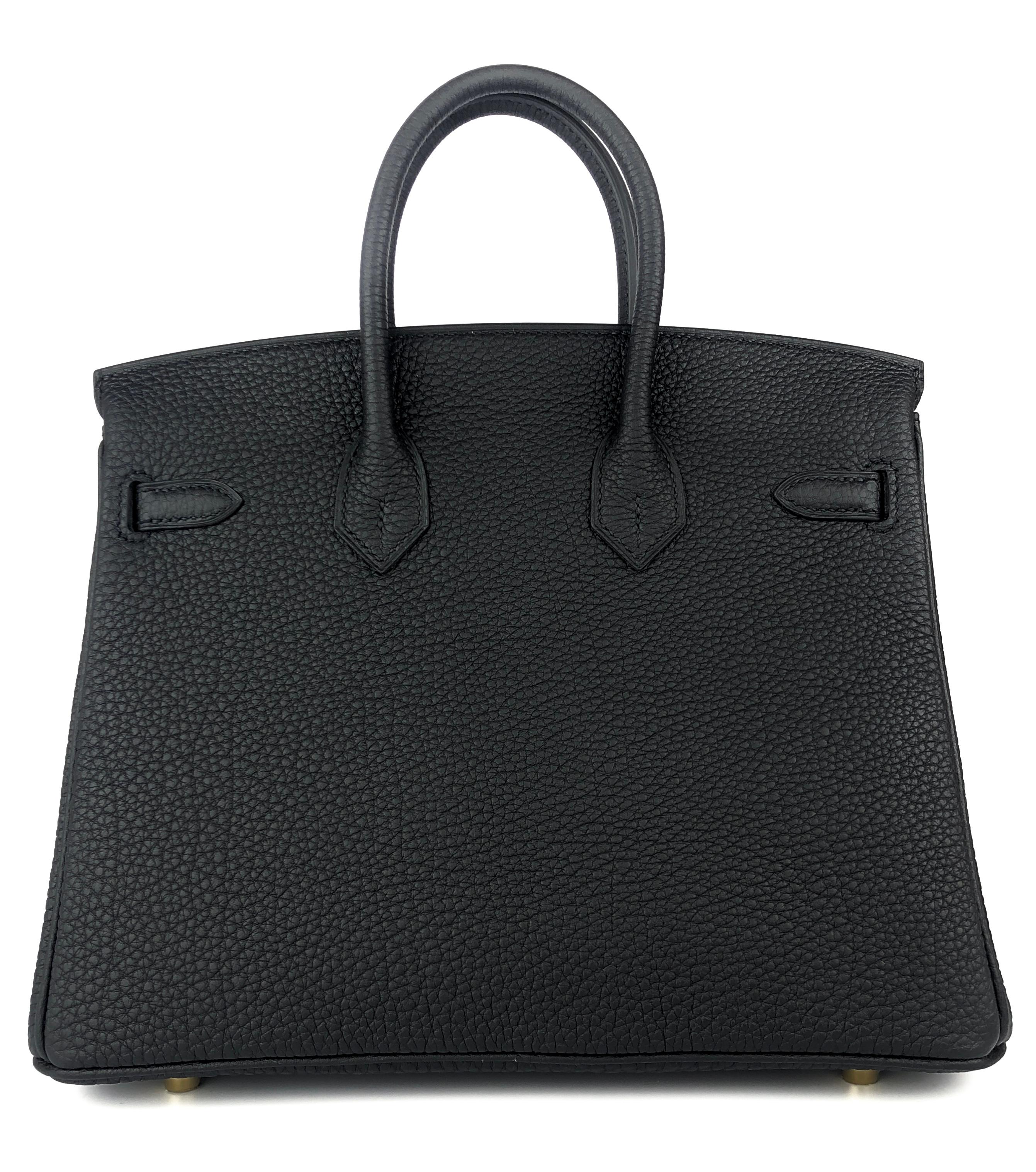 Women's or Men's Hermes Birkin 25 Black Noir Togo Leather Handbag Gold Hardware 2022