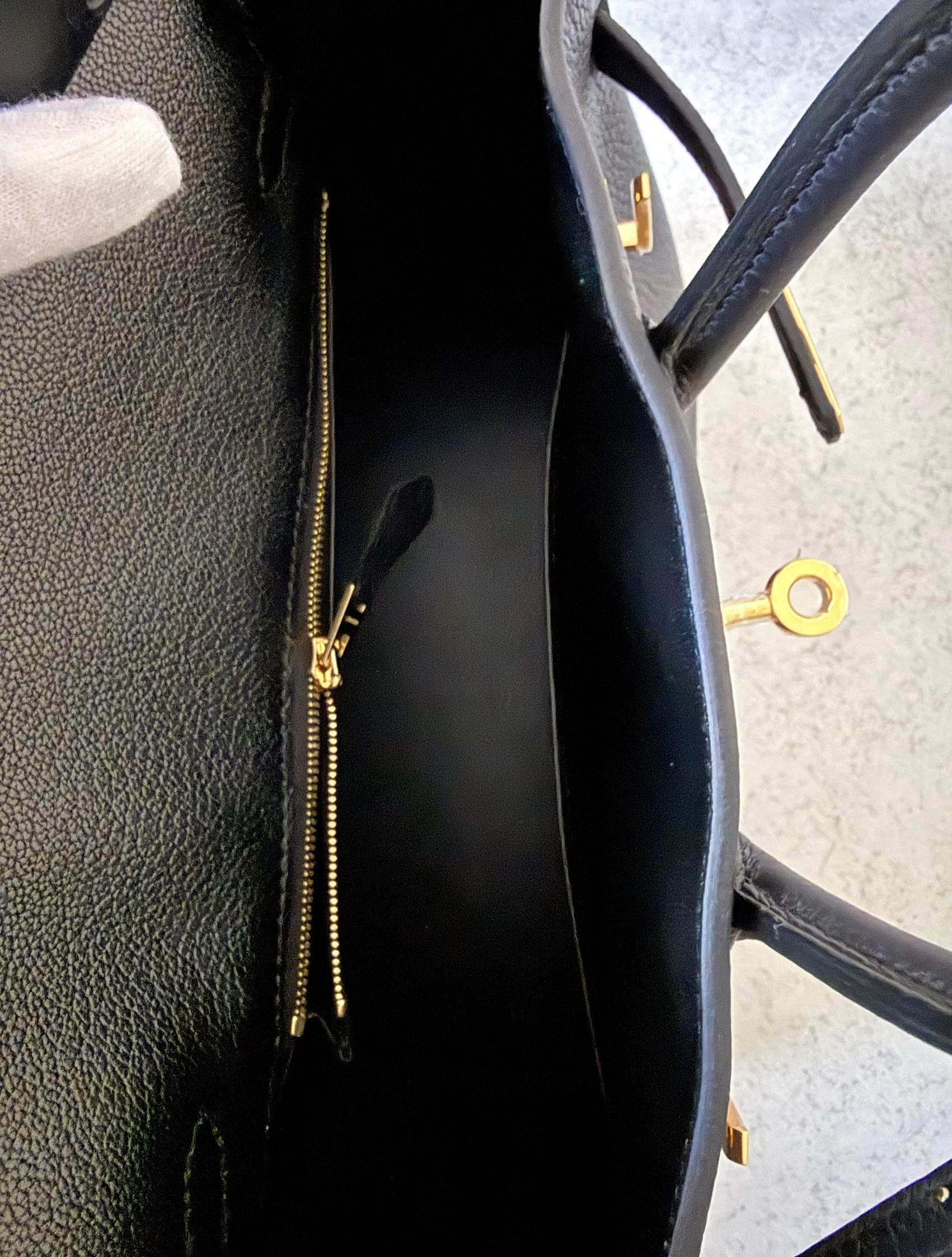 Hermès Birkin 25 in pelle nera di Togo con hardware dorato K.K. in vendita 2