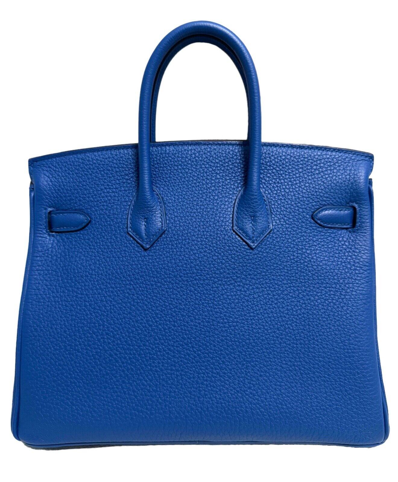 Hermes Birkin 25 Bleu Royal Royale Blue Togo Leather Palladium Hardware Handbag In New Condition In Miami, FL