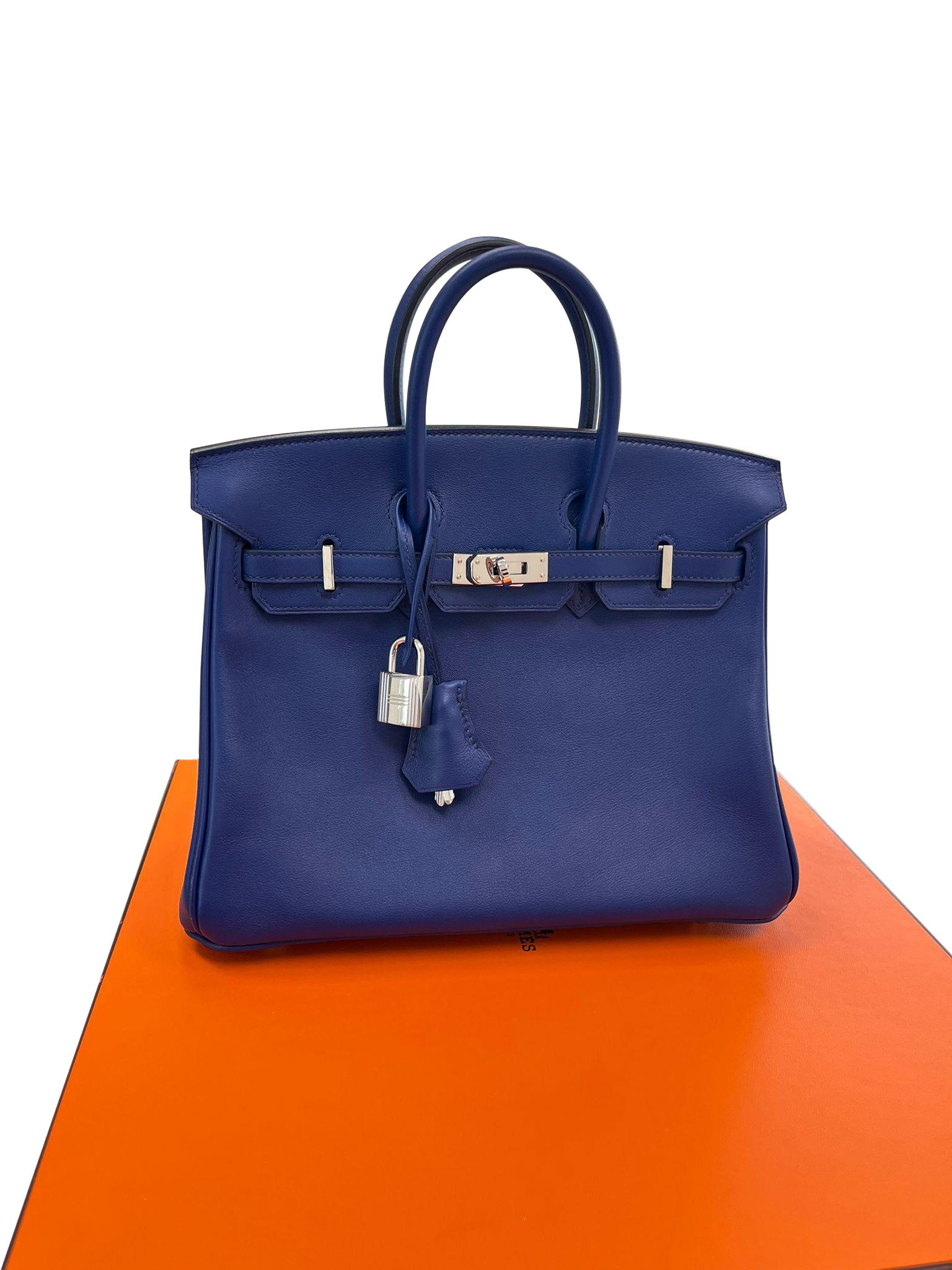 Hermes Birkin 25 Bleu Saphir Swift Borsa in pelle con hardware Palladium in vendita 2