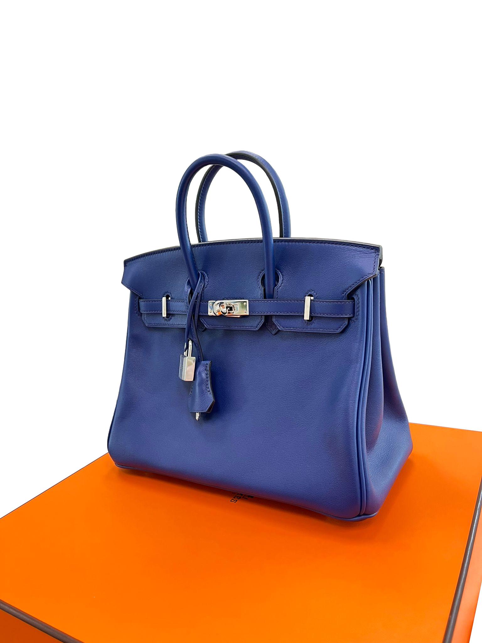 Hermes Birkin 25 Bleu Saphir Swift Borsa in pelle con hardware Palladium in vendita 4