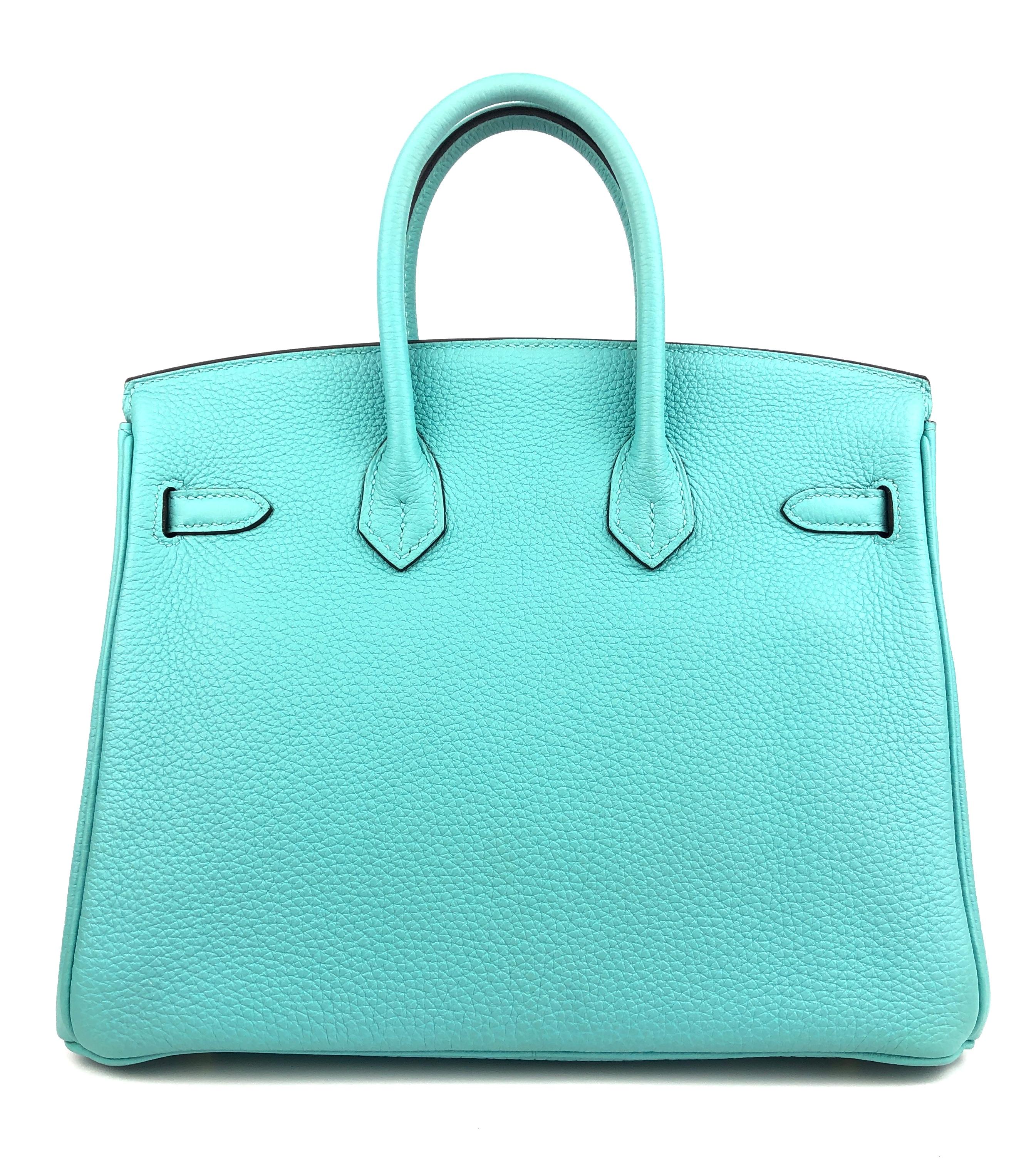 Hermes Birkin 25 Blue Atoll Tiffany Blue Togo Leather Gold Hardware In Excellent Condition For Sale In Miami, FL