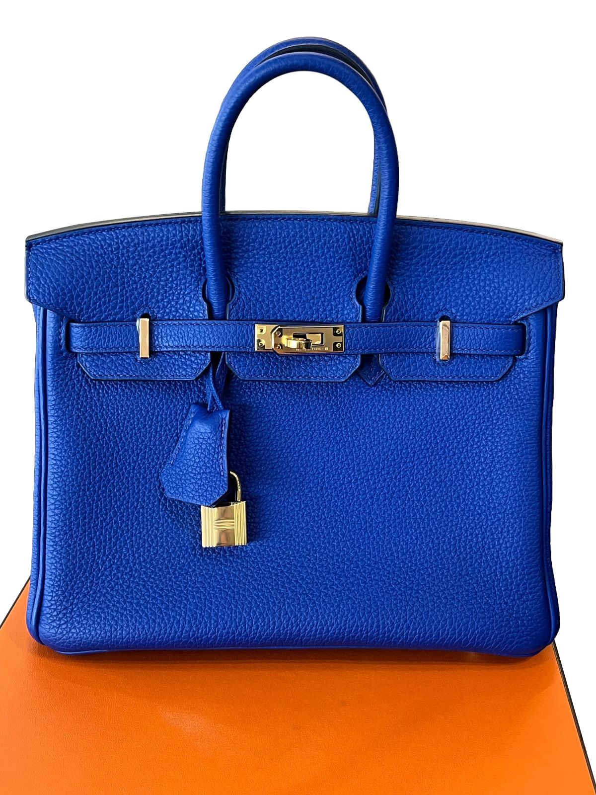 Bolso Hermes Birkin 25 Azul Real Togo Piel Herrajes Dorados en venta 3