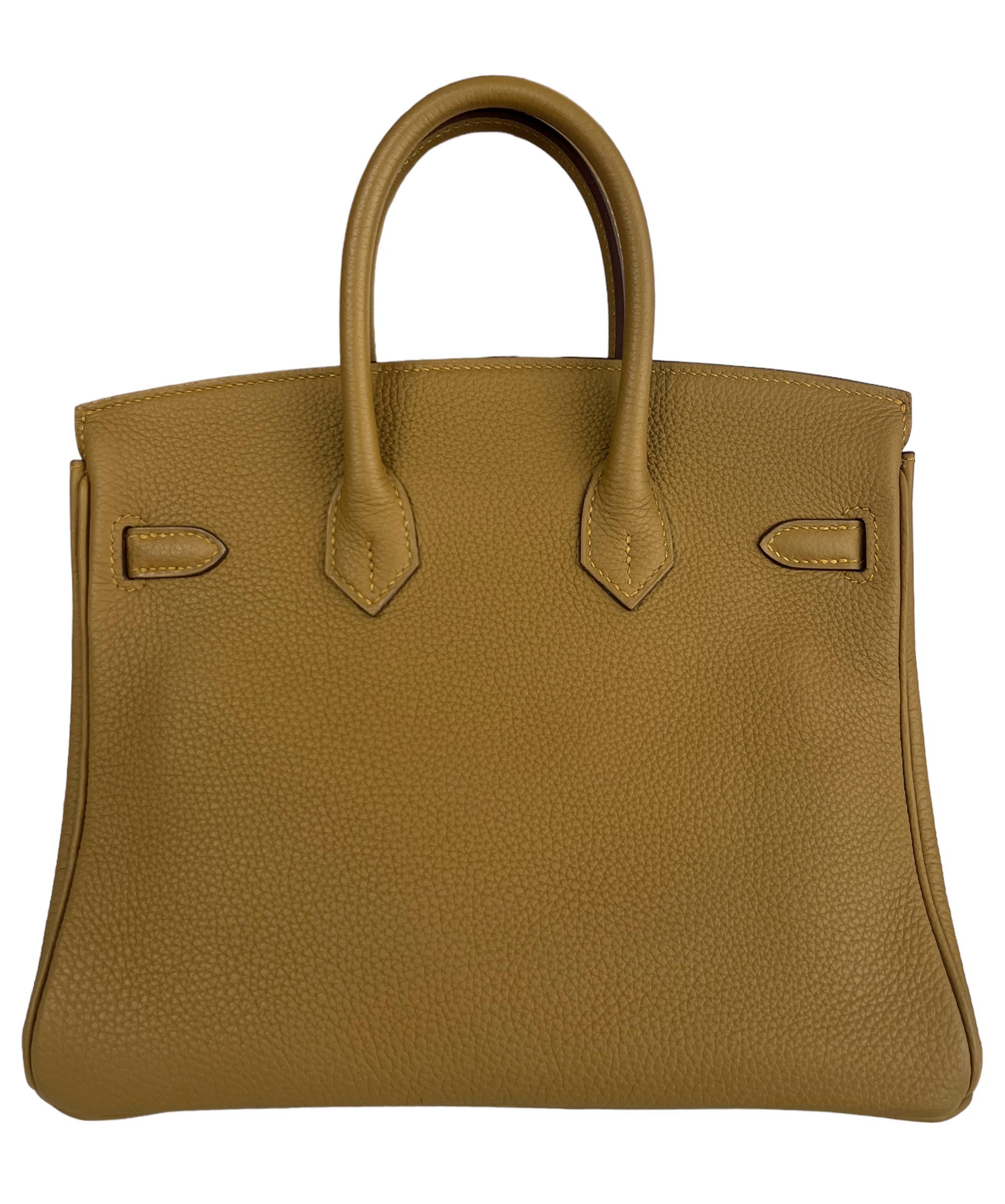 Hermes Birkin 25 Bronze Dore Togo Cuir Sac à main Gold Hardware RARE Unisexe en vente