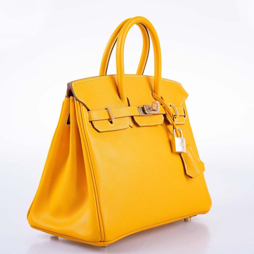 Hermès Birkin 25 Candy Collection Jaune D’or Epsom Gold Hardware

The iconic fashion house Hermès has a reputation for creating timeless pieces that are both classic and stylish. One of their standout pieces is the Jaune D’or shade of golden yellow,