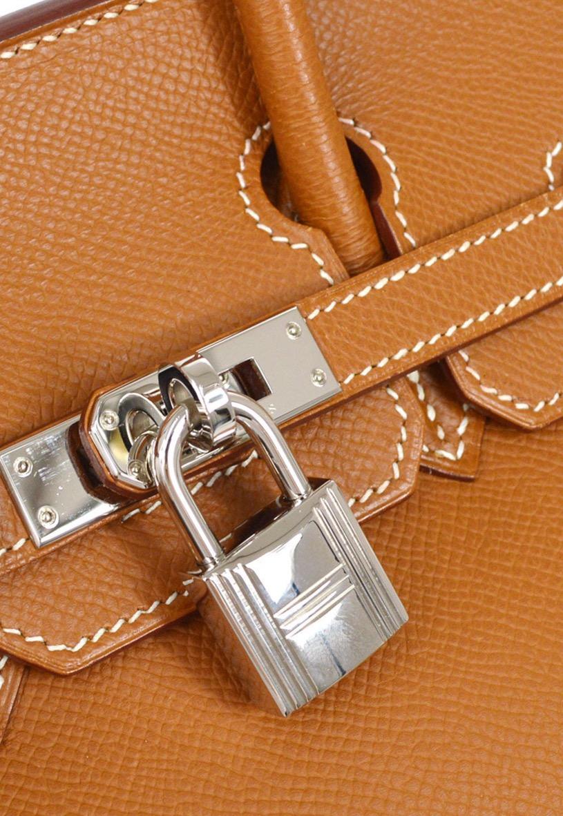 Pre-Owned Vintage Condition
From 2009 Collection
Epsom Leather
Palladium Hardware
Includes Clochette, Padlock, Keys, Dust Bag
W 9.75