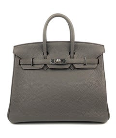 Hermès - Sac Birkin 25 en cuir Togo gris étain et gris avec finitions métalliques en palladium, rare