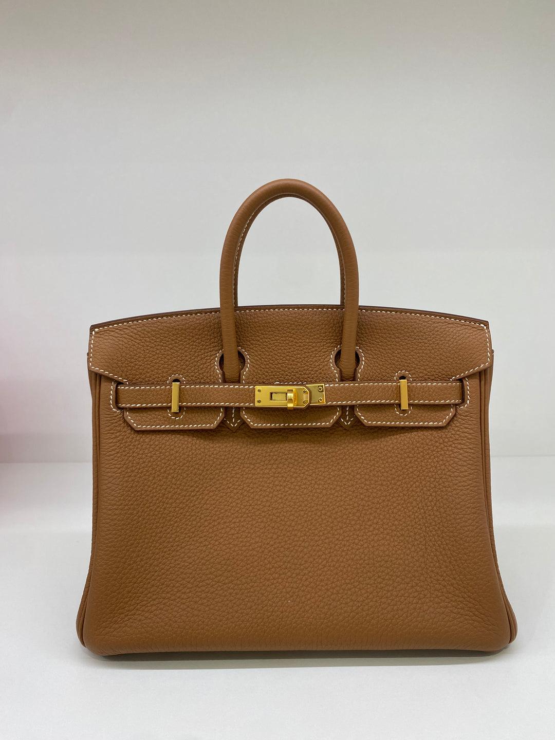 Hermes Birkin 25 Gold GHW In Excellent Condition In Double Bay, AU