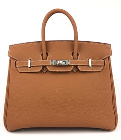 Birkin 25 Goldbraune Togo Lederhandtasche mit Palladiumbeschlägen 2021