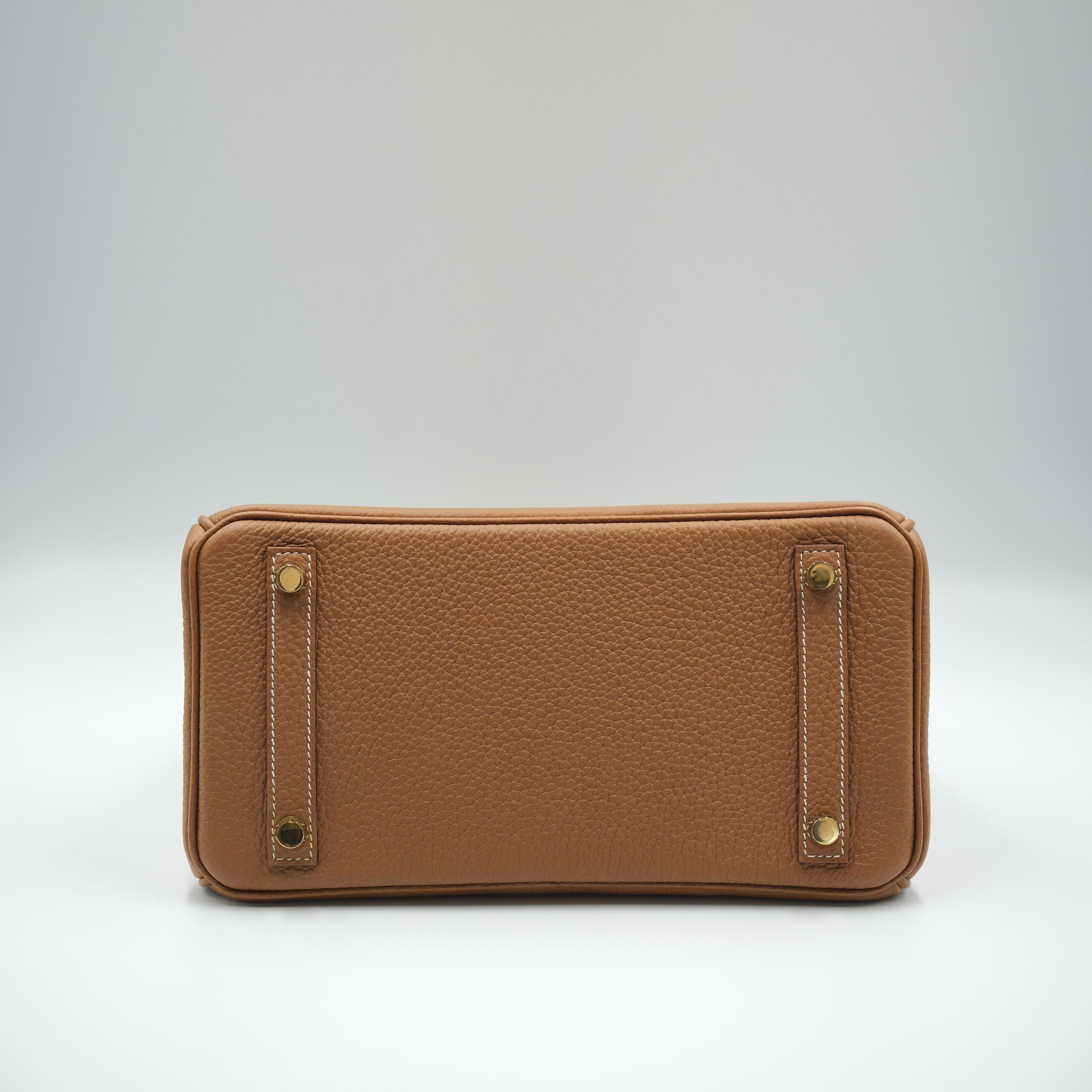 Hermes Birkin 25 Gold Togo, avec quincaillerie en or Pour femmes en vente