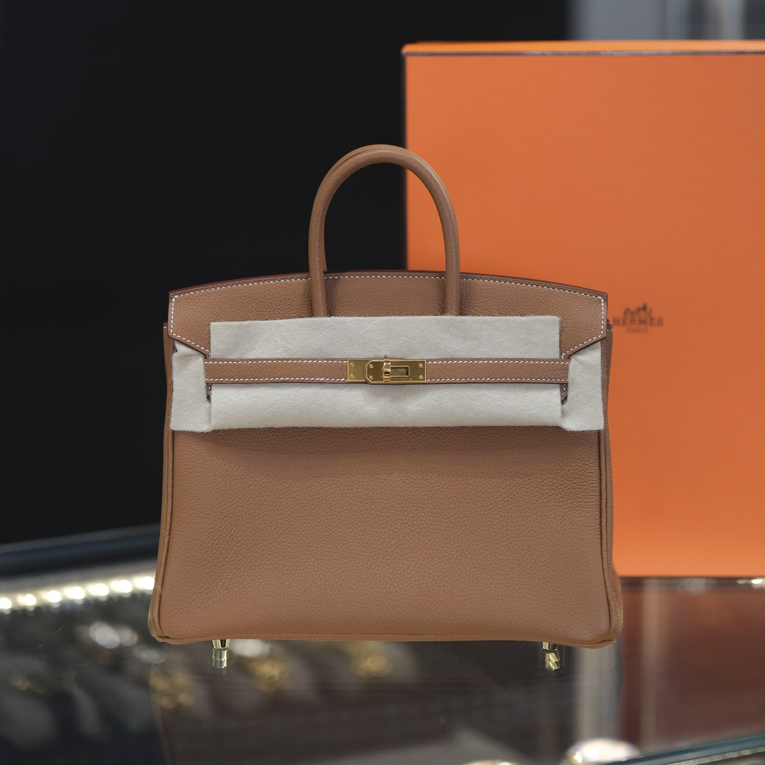 Hermes Birkin 25 Gold Togo, avec quincaillerie en or en vente 3