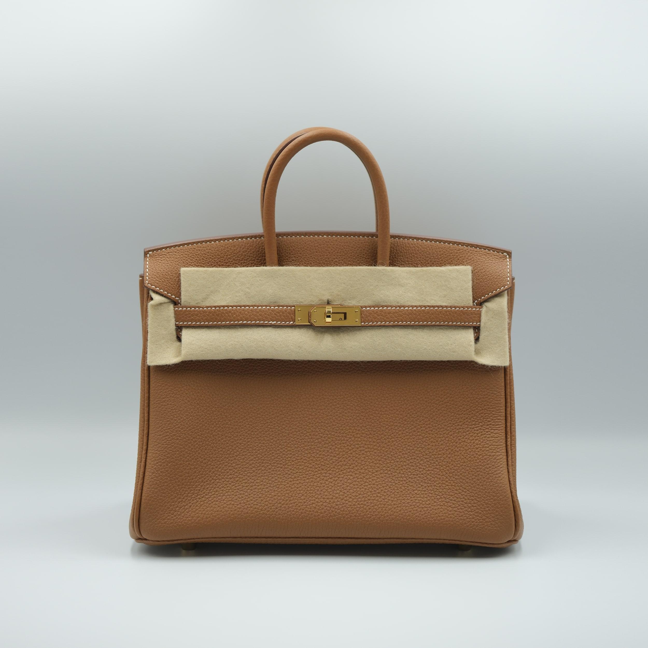 Hermes Birkin 25 Gold Togo, avec quincaillerie en or en vente 4