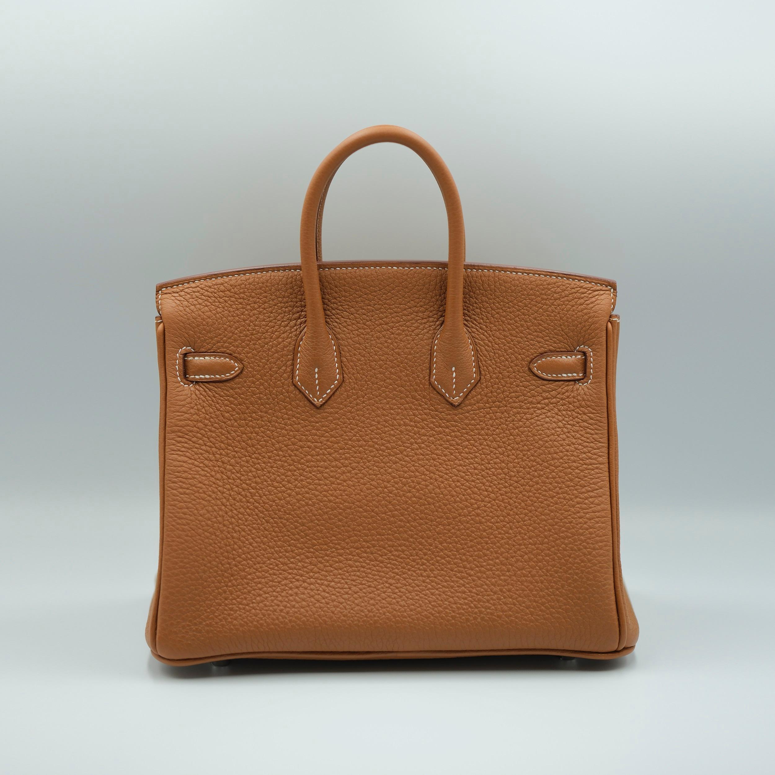 Marron Hermes Birkin 25 Gold Togo, avec accessoires en palladium en vente