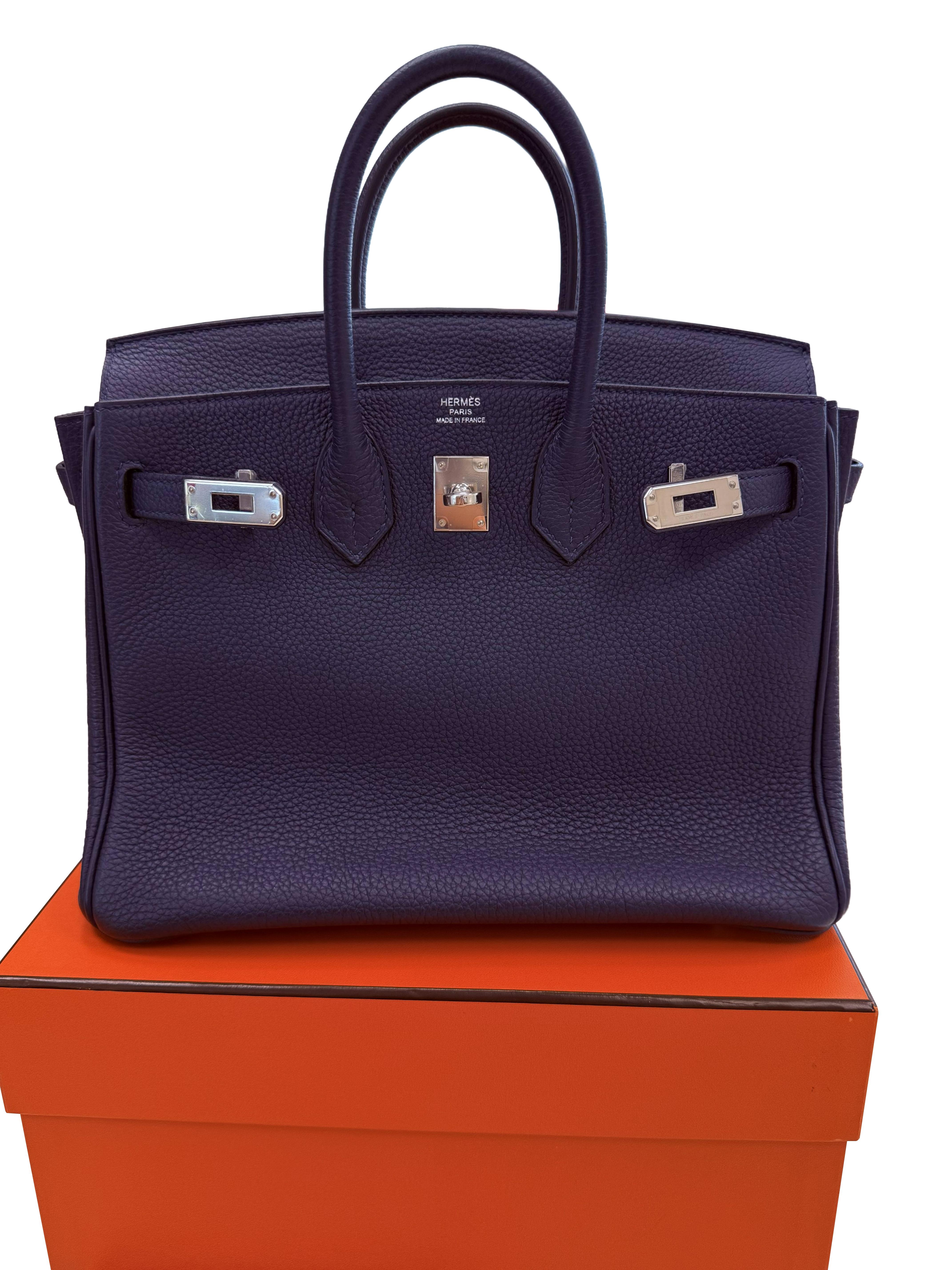 Hermes Birkin 25 Handtasche Blau Togo Leder Handtasche mit Palladium Hardware im Angebot 1