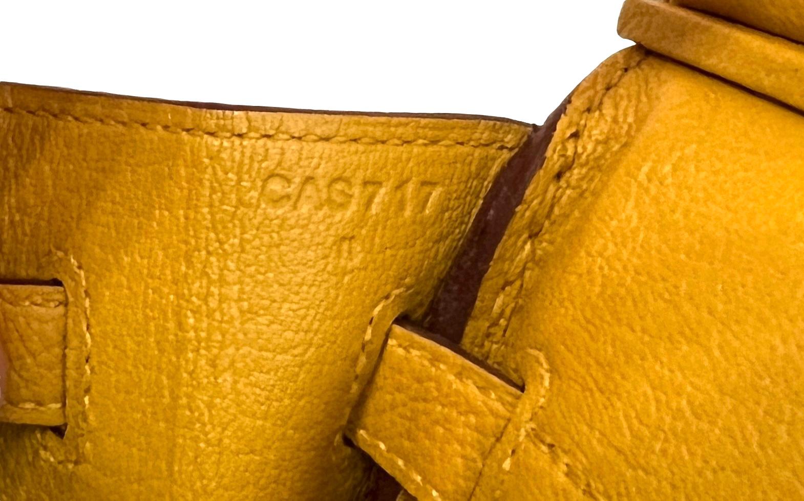 Hermes Birkin 25 Jaune Ambre Yellow Togo Leather Gold Hardware In New Condition In Miami, FL