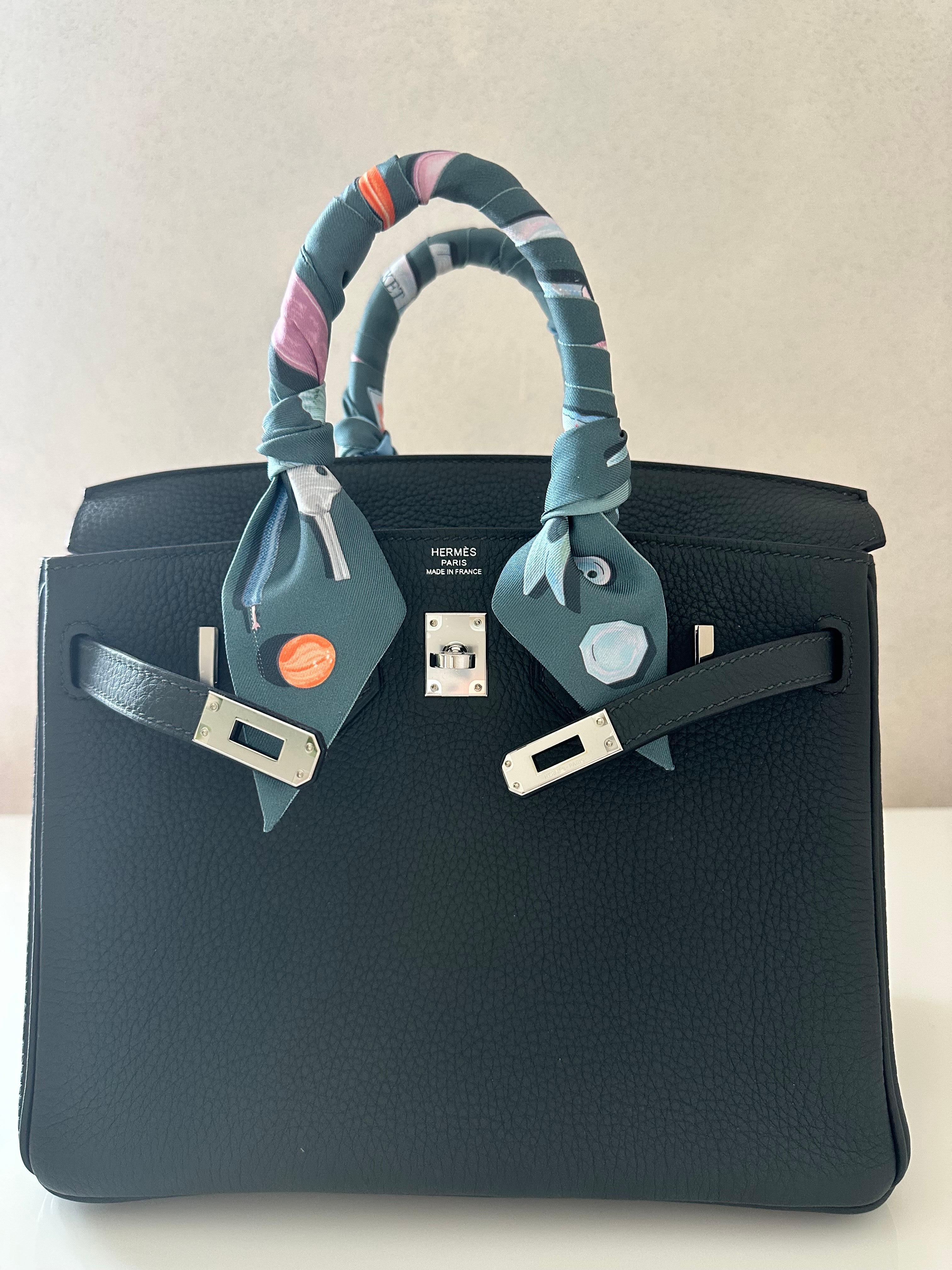 Hermès Birkin 25 n New Vert Fonce In New Condition For Sale In New York, NY