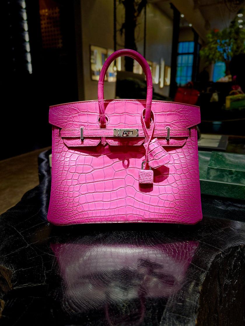 Hermès Birkin 25 Rose Shocking Matte Alligator Palladium Hardware

Recently introduced, the shade of Rose Shocking has swiftly become a star feature in Hermès' color palette. Characterized by its intense saturation, this luminous hot pink hue seems
