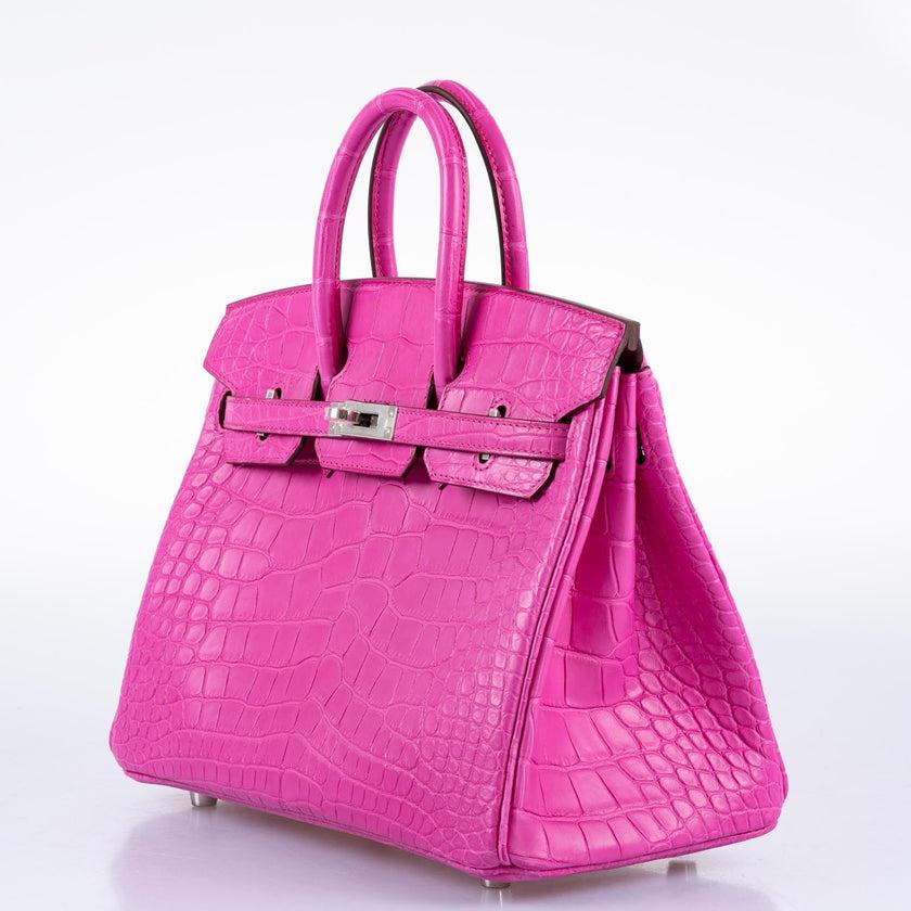 Hermès Birkin 25 Rose Shocking Matte Alligator Palladium Hardware Bag In New Condition For Sale In NYC Tri-State/Miami, NY