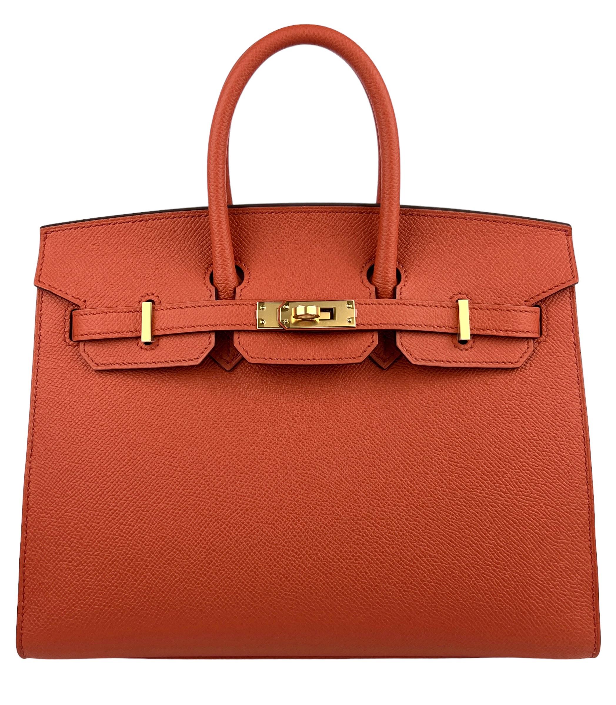 As New Ultra Rare Stunning Hermès Birkin 25 Sellier Epsom Leather Terre Battue Gold Hardware. Y Stamp 2020. 

Includes all accessories and Box. 

Shop with Confidence from Lux Addicts. Authenticity Guaranteed! 
