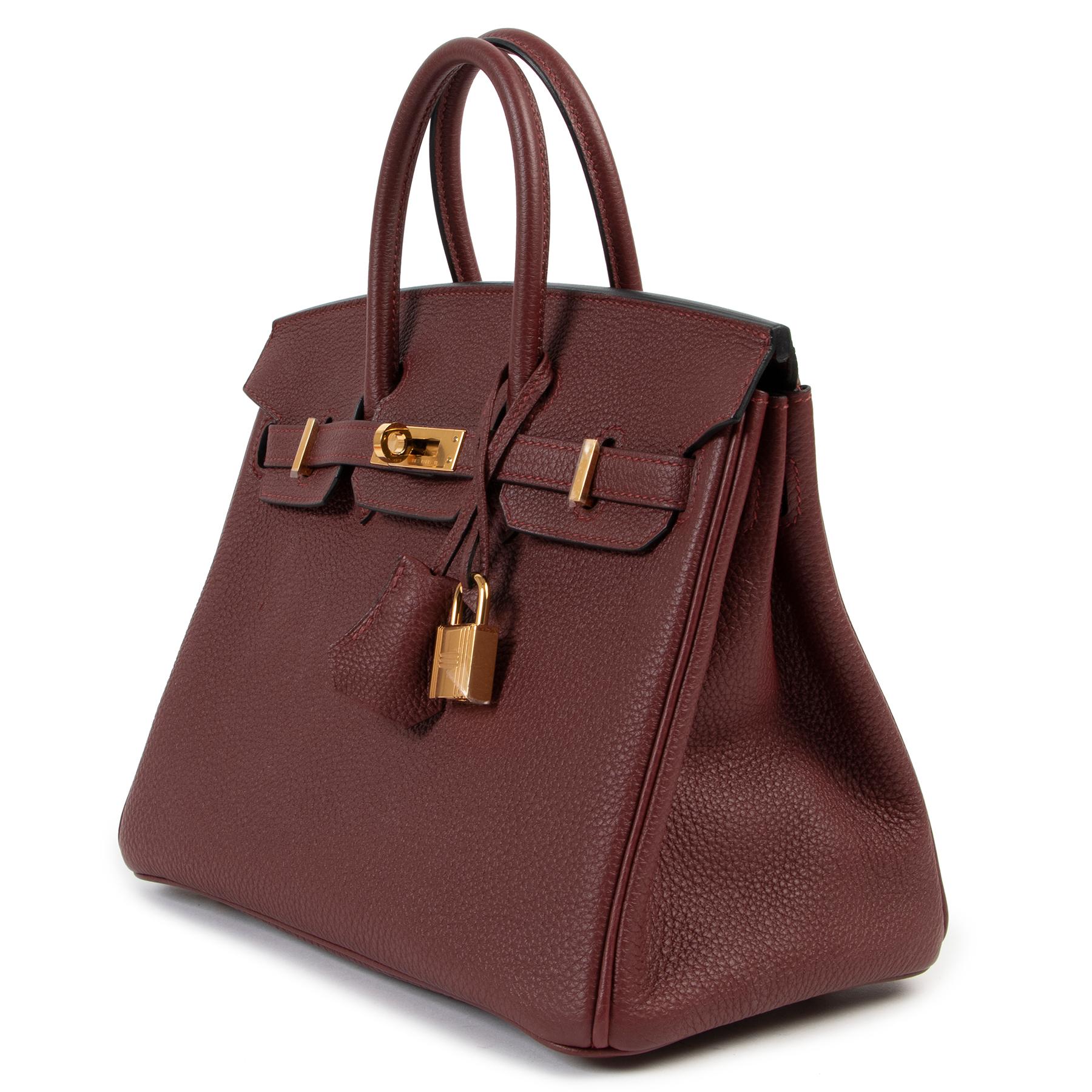 If you're looking for the perfect Hermès Birkin 25, then you're at the right address! This warm Rouge H color can be worn throughout any season. 

Handcrafted from Veau Togo leather in Rouge H and finished with gold-toned hardware. The inside