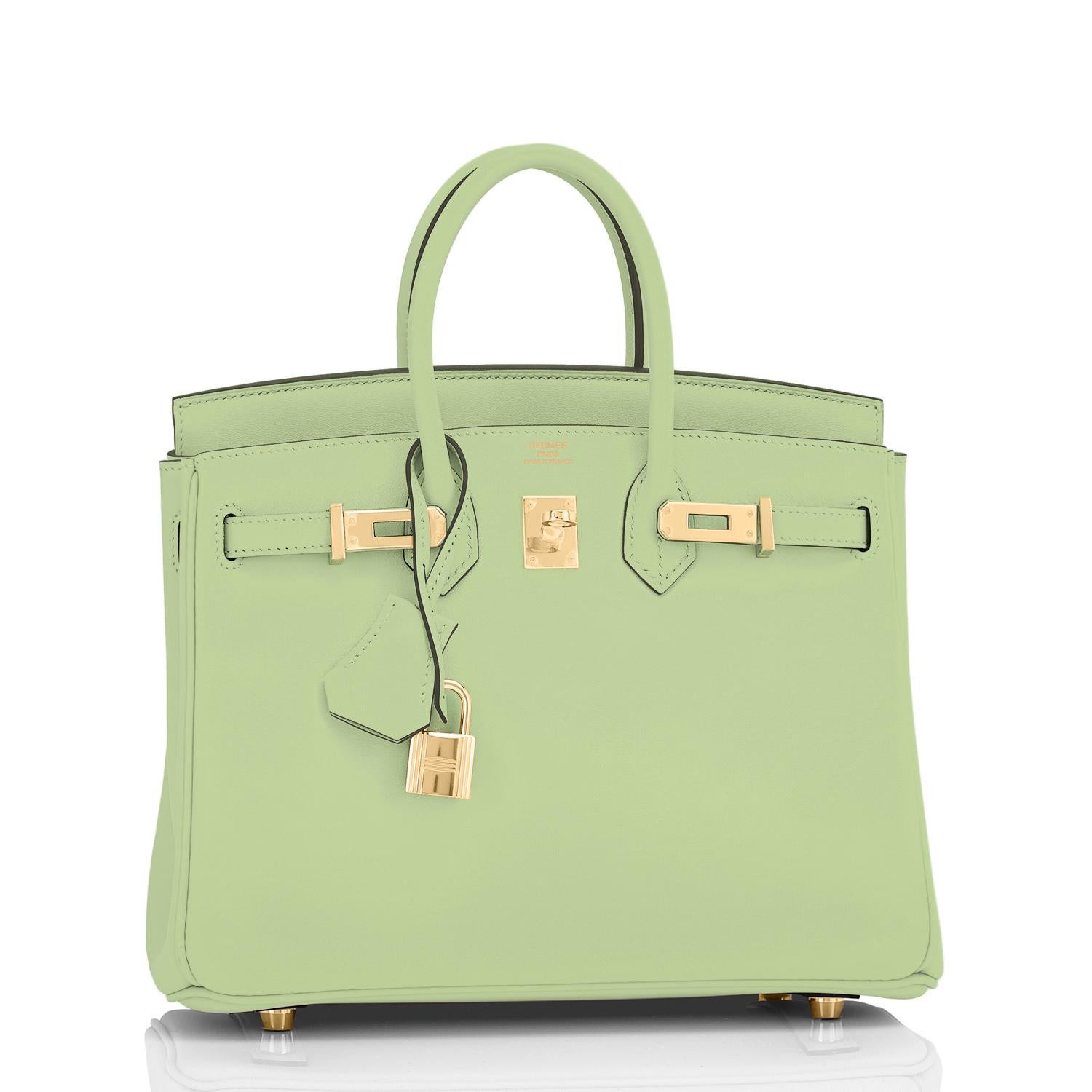 Hermes Birkin 25 Vert Criquet Chic Green Bag Gold Hardware Y Stamp, 2020 In New Condition In New York, NY